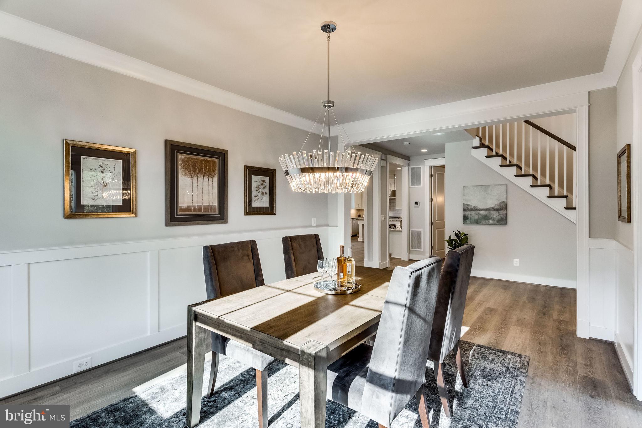 VIENNA WOODS - Residential