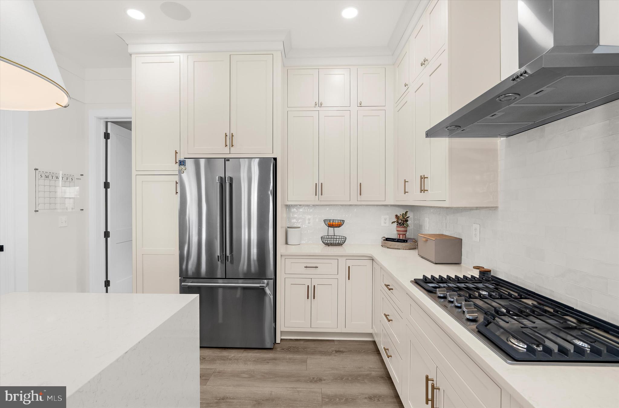 EASTON VILLAGE - Residential