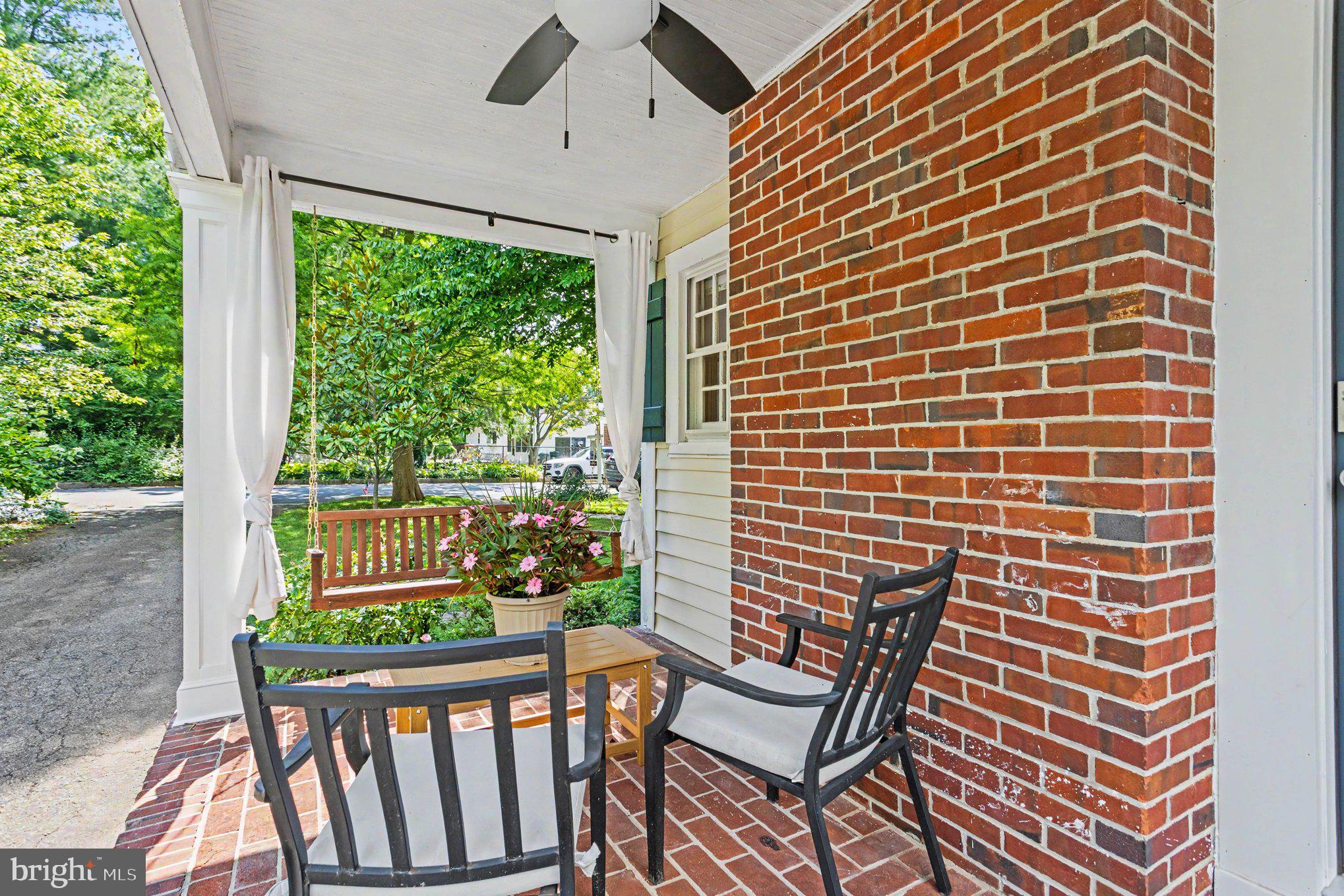ROCK SPRING - Residential