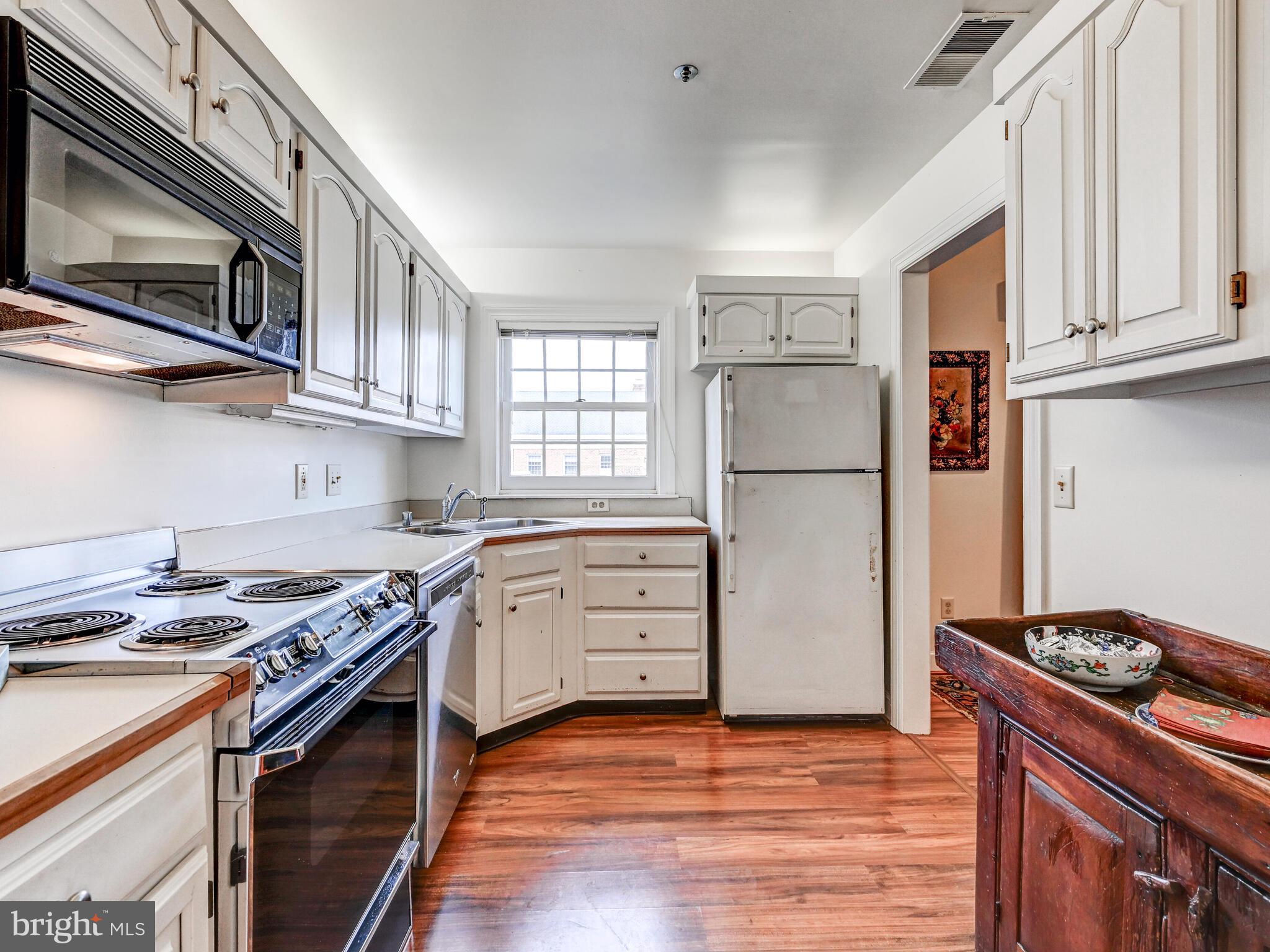 BRIGHTWOOD - Residential