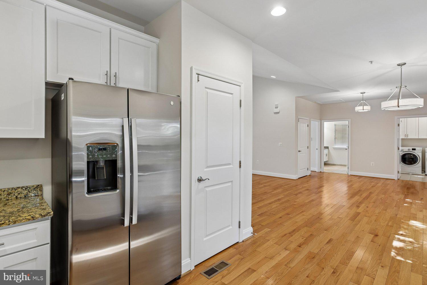 RIVERDALE HEIGHTS - Residential