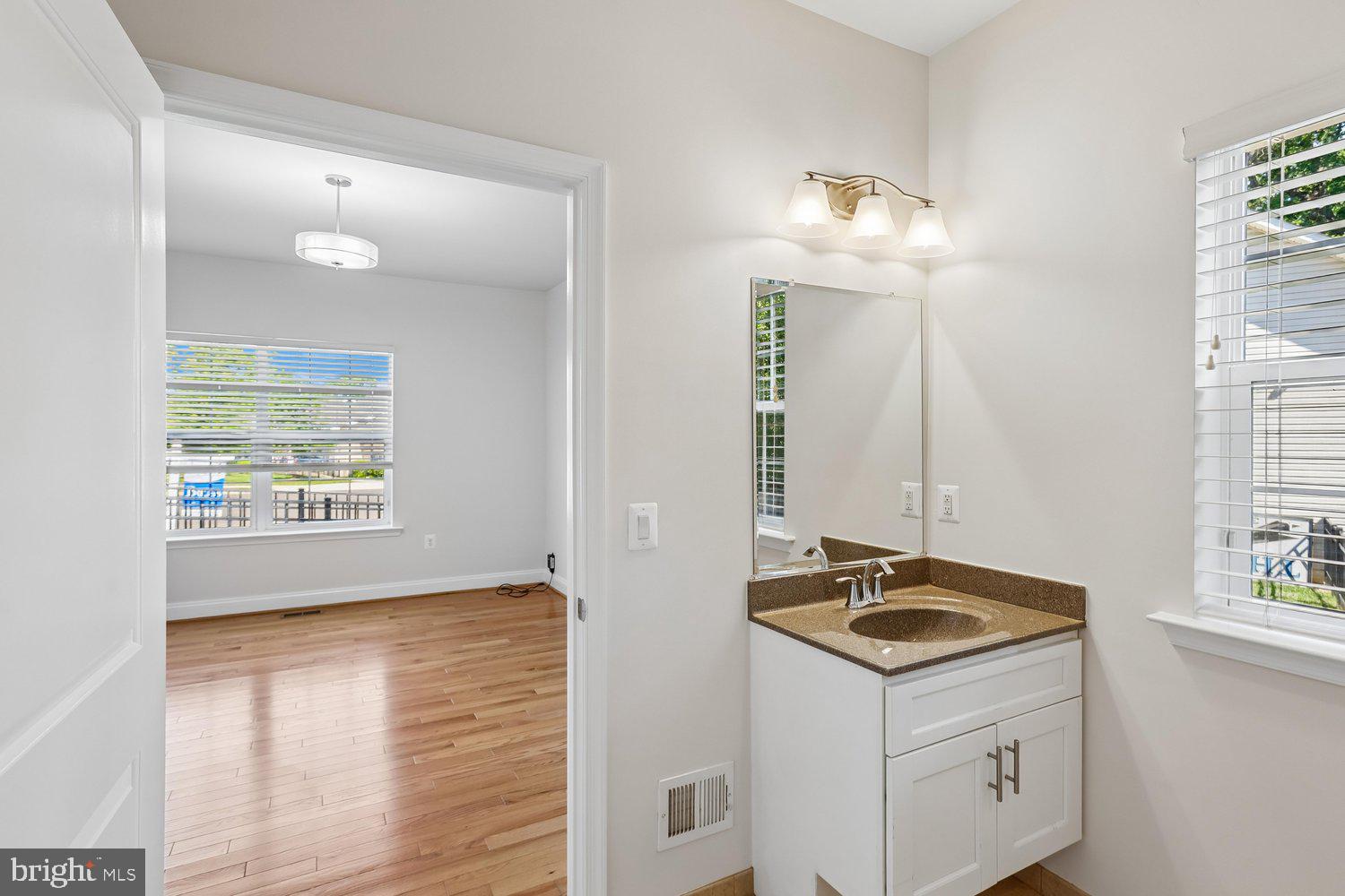 RIVERDALE HEIGHTS - Residential