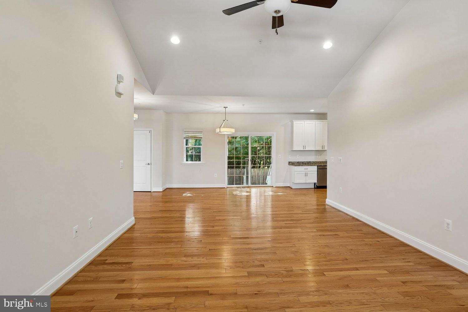 RIVERDALE HEIGHTS - Residential