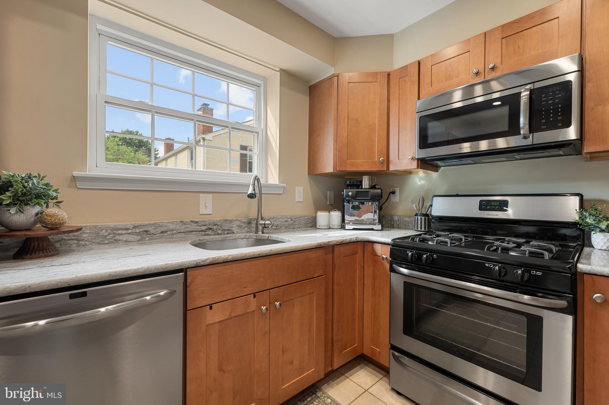 FAIRLINGTON TOWNE - Residential