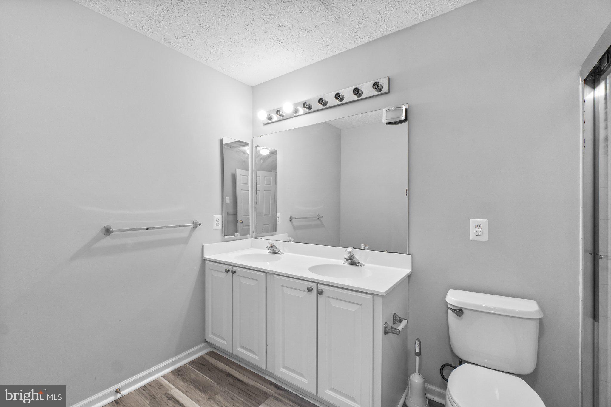 ELLICOTT OVERLOOK - Residential
