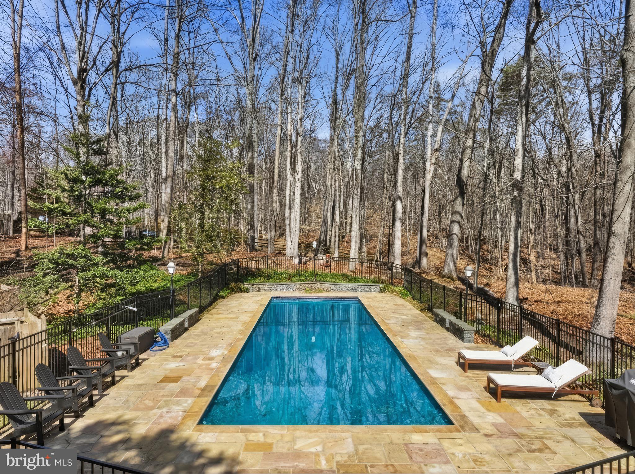 ARDMORE WOODS - Residential