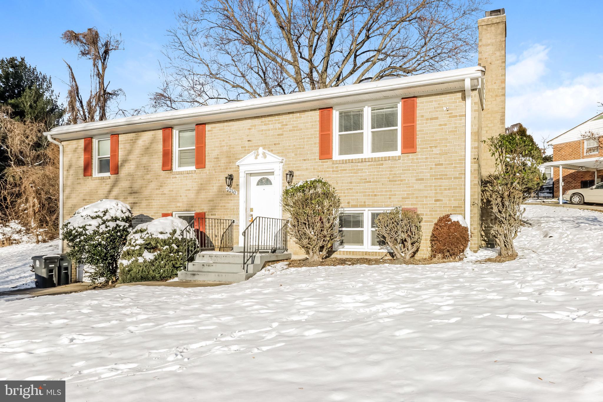 HILLCREST HEIGHTS - Residential Lease