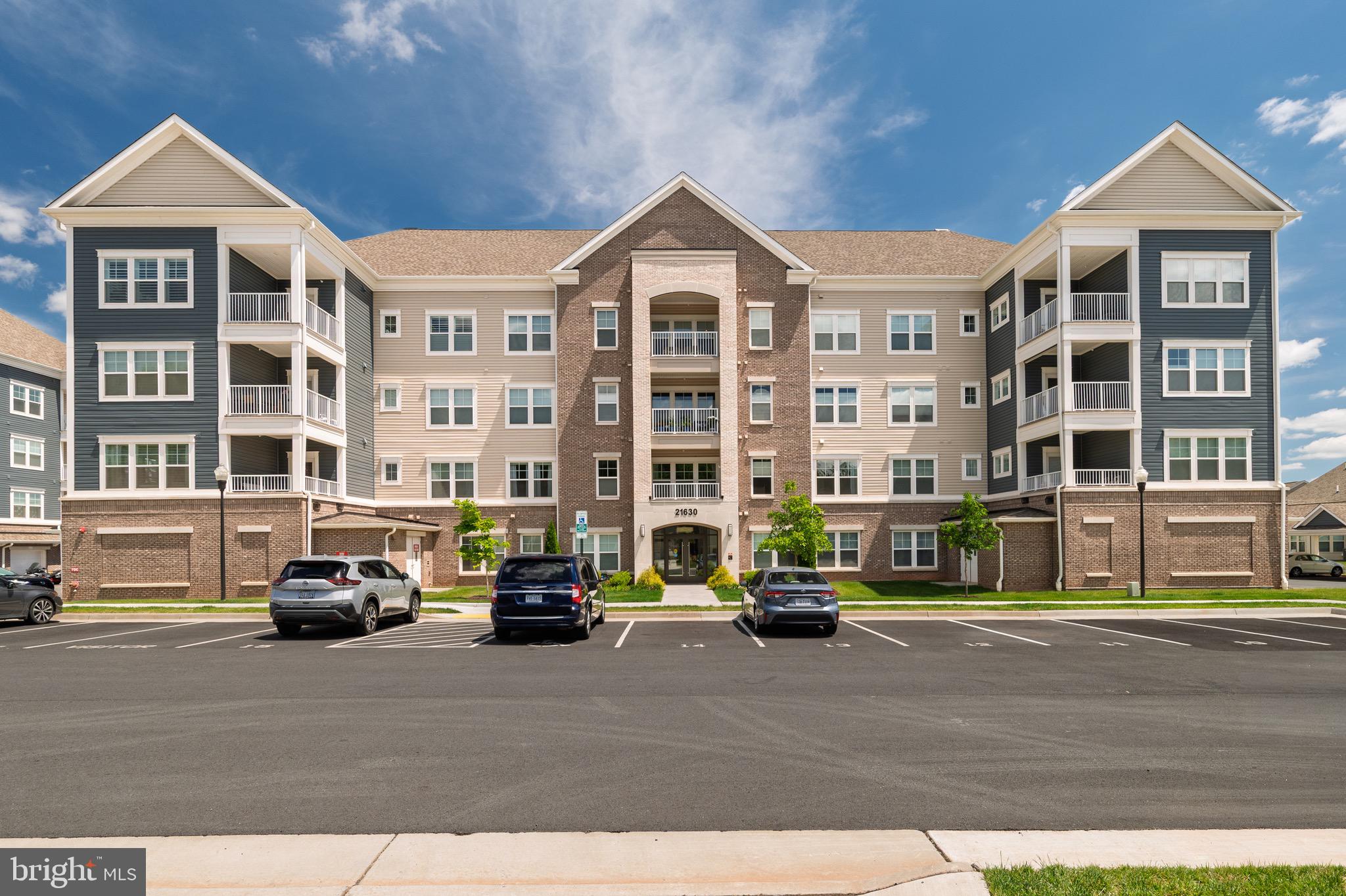 MONTEBELLO - Residential