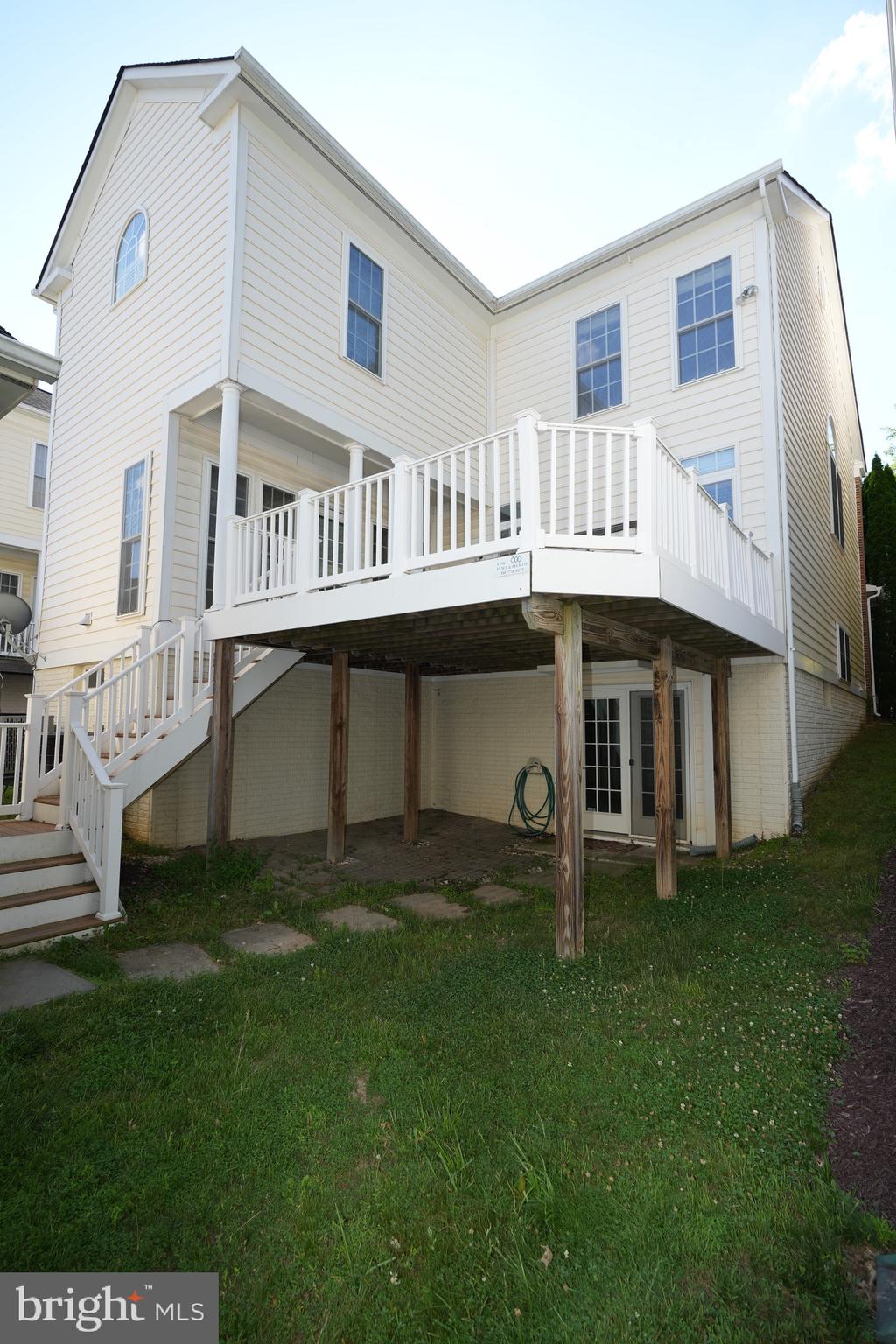 LAKELANDS - Residential