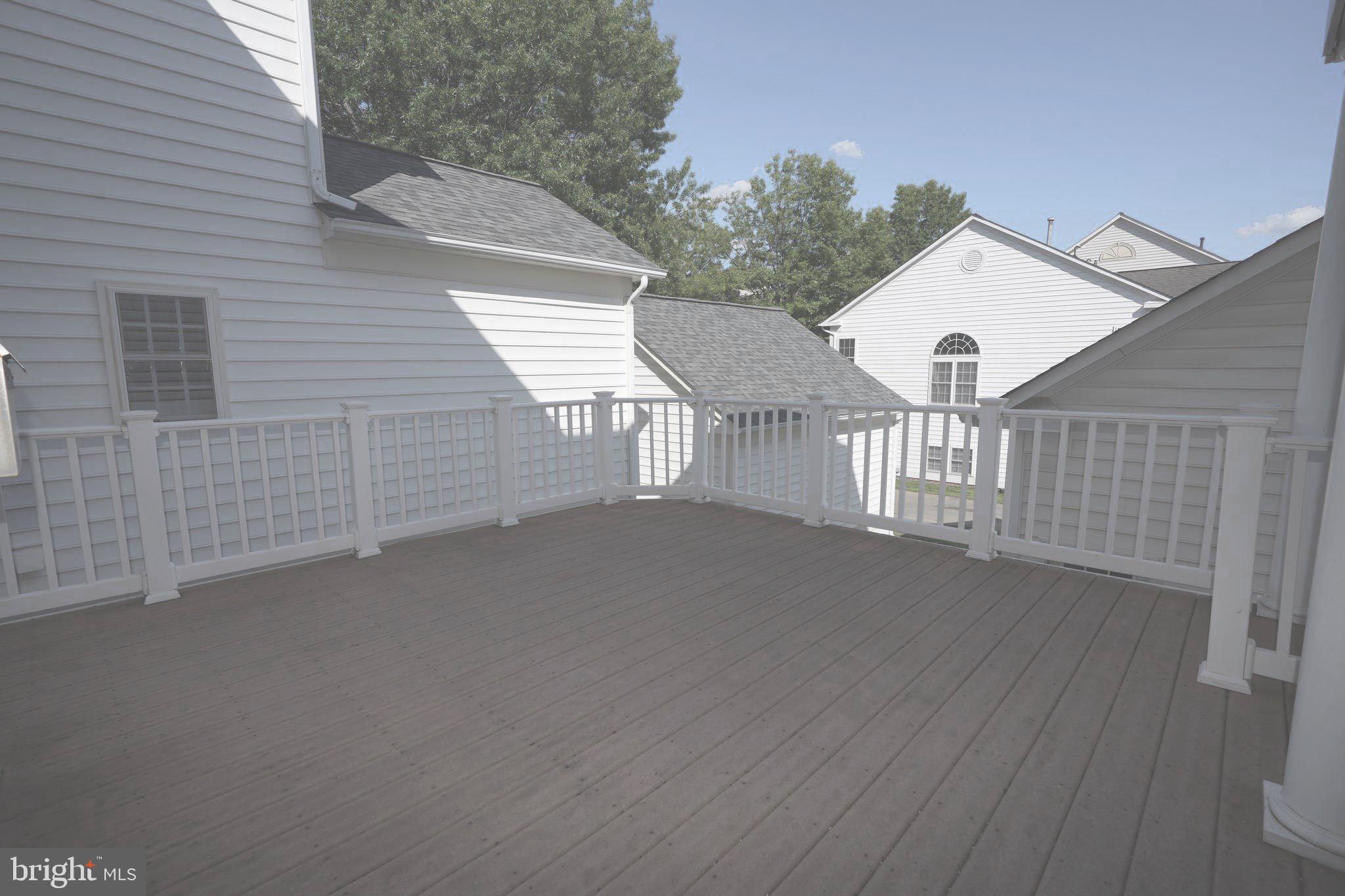LAKELANDS - Residential