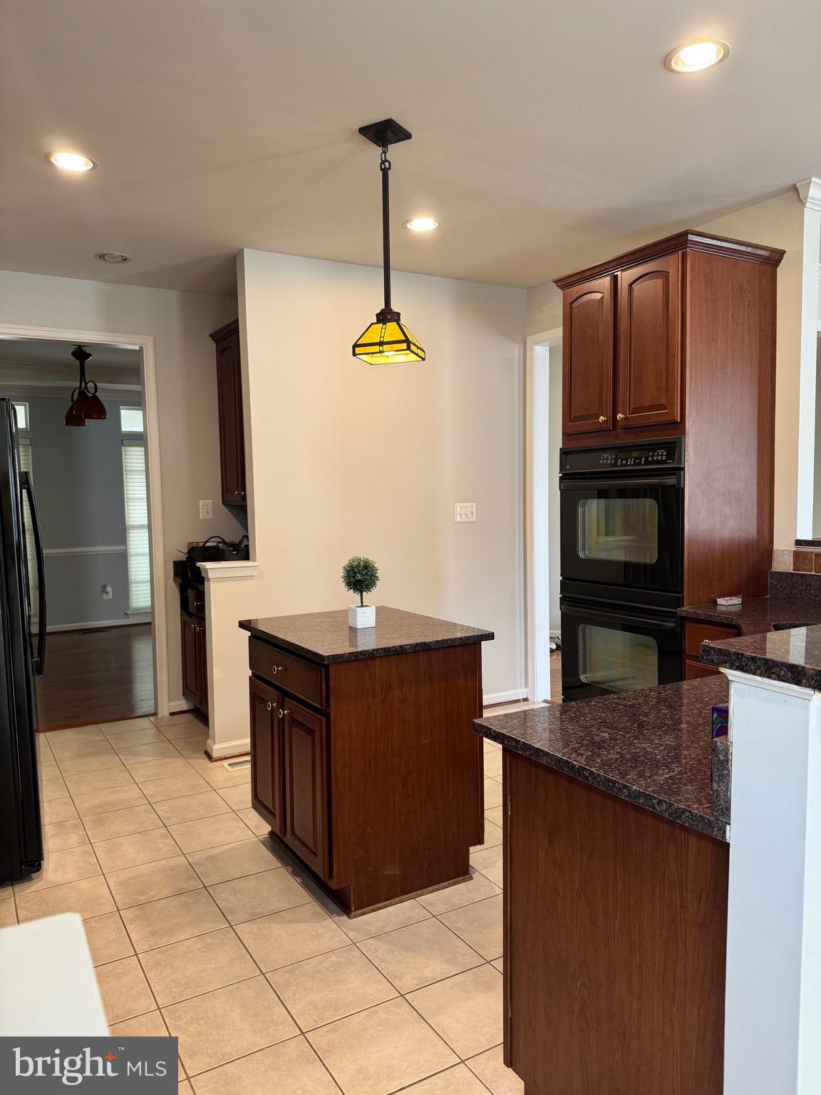 LAKELANDS - Residential
