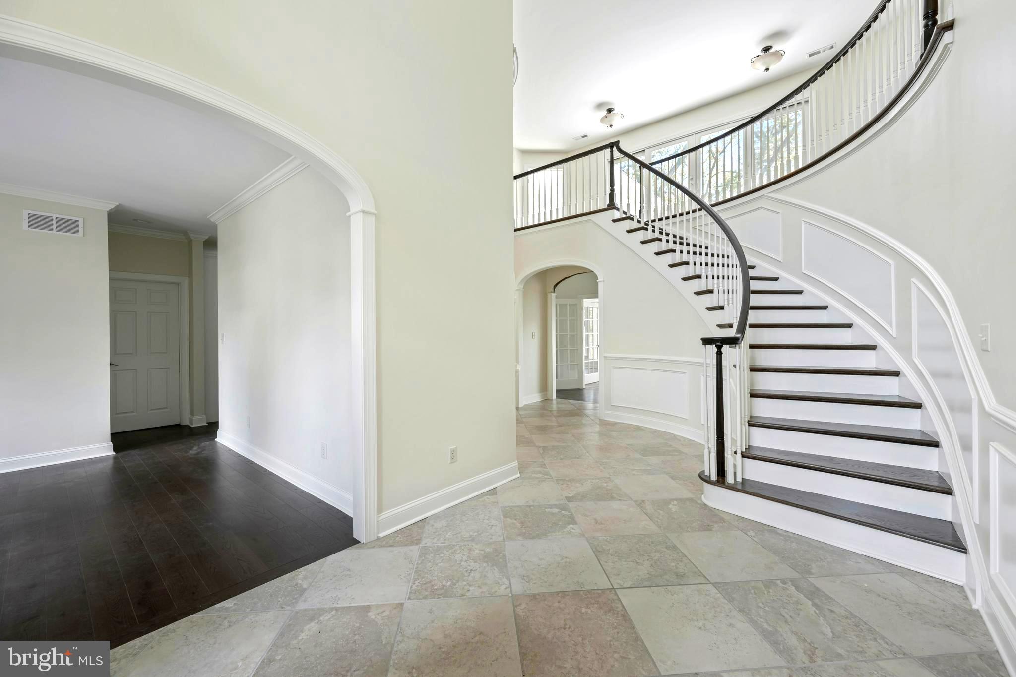 WAGAMONS WEST SHORES - Residential