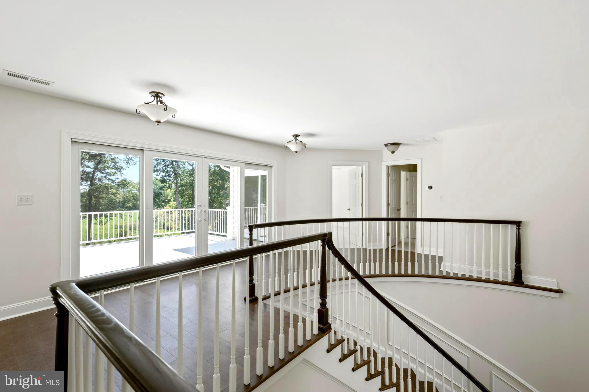WAGAMONS WEST SHORES - Residential