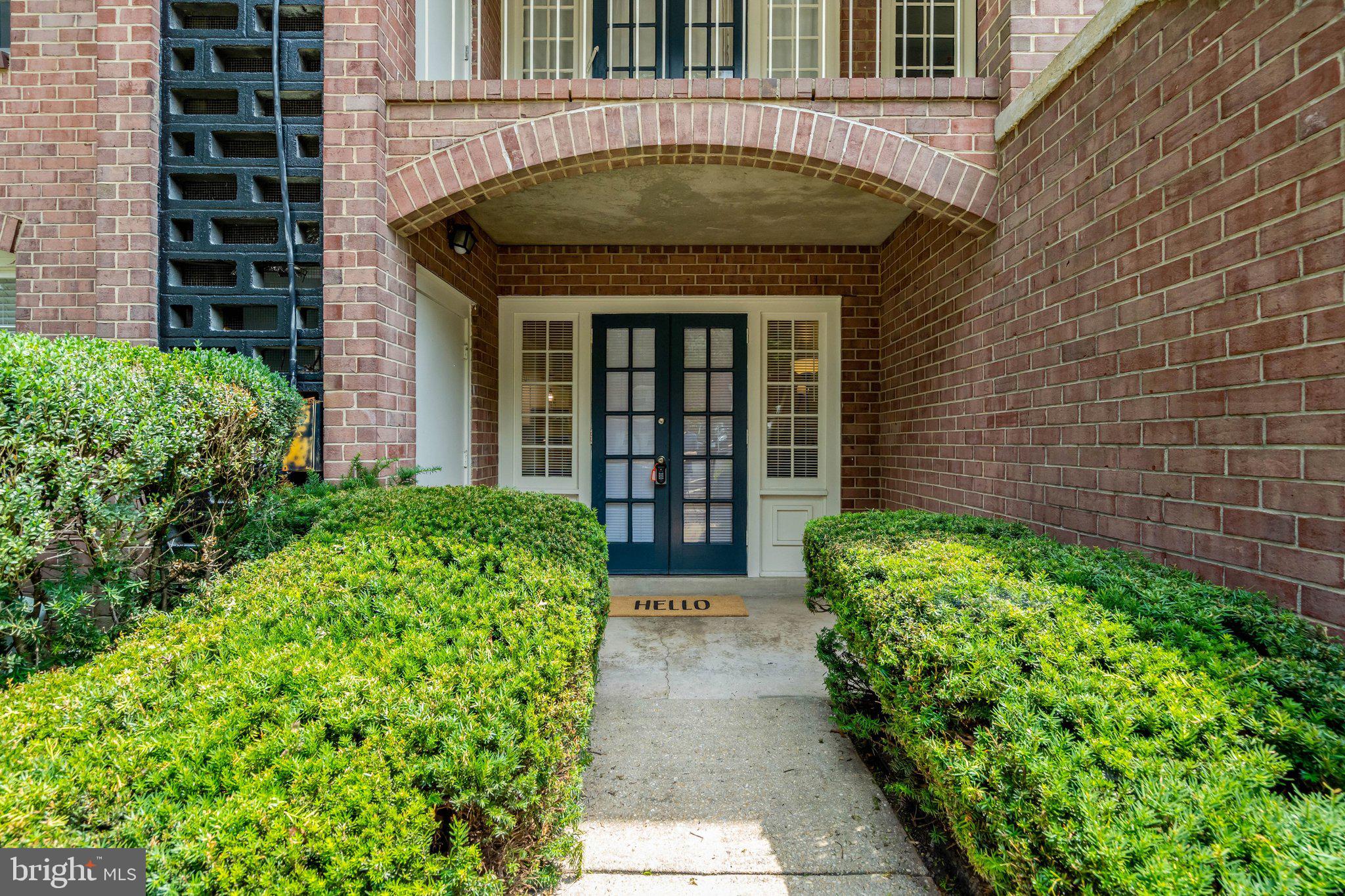 Consider this condo your VIP pass to easy living! Nestled in well-regarded Cardinal Forest, this updated and exceptionally affordable 1-bed, 1-bath home is the ultimate in convenience. Located in a classic all-brick building on the first floor, it features a rare bonus: a second private entrance through a charming private courtyard just steps from the abundant parking. No need to climb steps. PLUS being a corner unit means just one shared wall + more windows. 

Inside, you'll find a fresh, move-in ready, bright interior featuring all-new luxury vinyl plank flooring throughout, top-to-bottom fresh paint, and new lighting. The kitchen offers newer appliances: refrigerator (2024), dishwasher and range (2021). The updated bathroom was refreshed with new vanity, toilet, faucet and tile flooring (2021) and new mirror. New window blinds in the living room add a crisp finishing touch. HVAC was replaced 2019.

The low monthly condo fee covers nearly everything except electricity (currently <$40/month), including gas heat, hot water, water, sewer, trash and snow removal, making ownership both affordable and predictable.

Cardinal Forest offers outstanding community amenities including swimming pools, tennis courts, clubhouses, pet-friendly community, and scenic walking trails to nearby Lake Accotink Park. The Prince James pool and clubhouse are just across the street. 

Commuters will appreciate the unbeatable location with quick access to I-95, I-395, I-495, the Franconia-Springfield Metro, Virginia Railway Express (VRE), direct bus service to the Pentagon, and downtown Washington, D.C. just 16 miles away. Shopping, dining, and everyday conveniences are all close by, including Springfield Town Center, Whole Foods, Trader Joe's, and Giant. Located within the highly regarded and recently renovated West Springfield High School pyramid. IF AN OFFER IS RECEIVED, ALL AGENTS WITH CONFRIMED TOURS WILL BE NOTIFIED PRIOR TO PRESENTING TO SELLER.