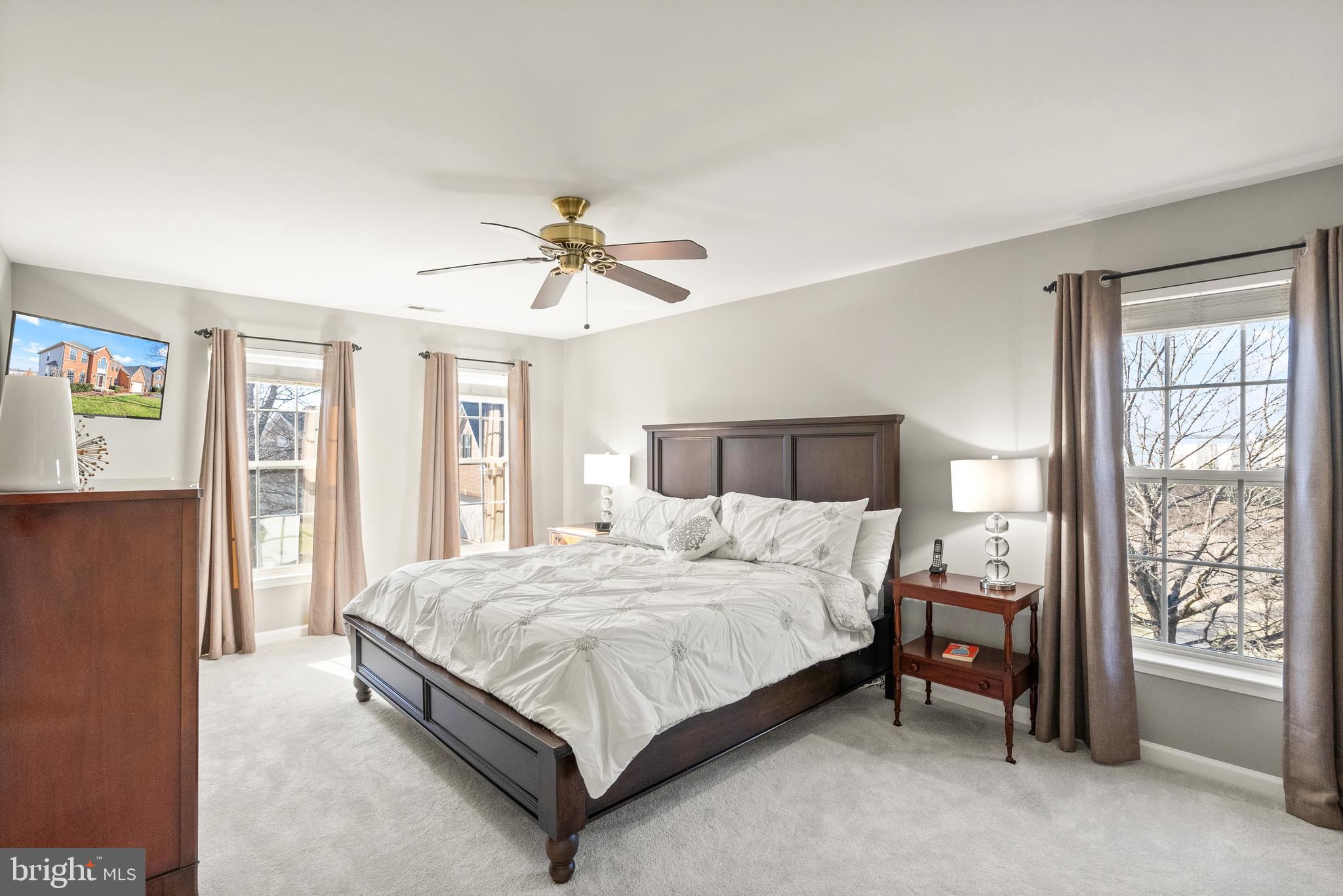 STRATFORD - Residential
