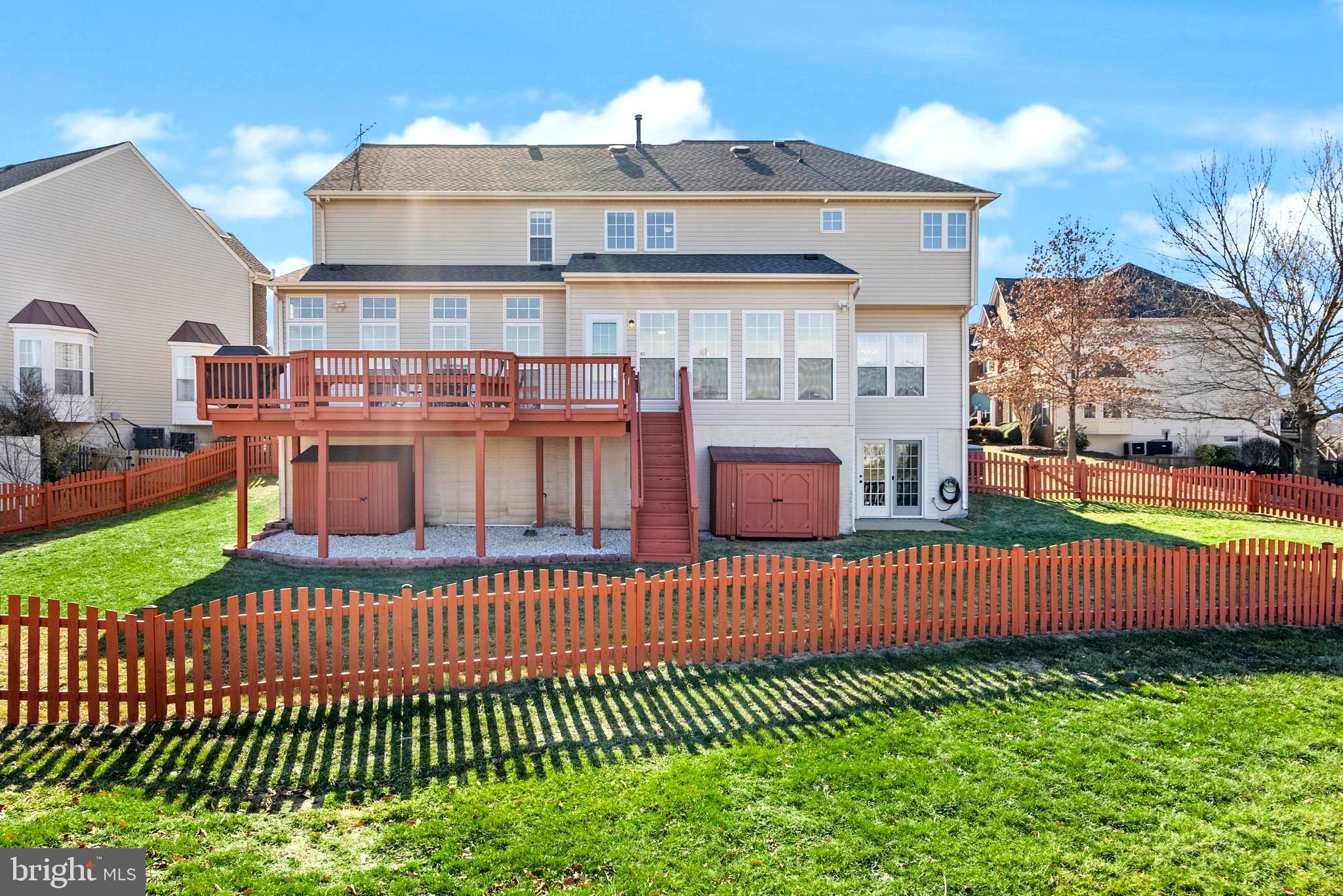 STRATFORD - Residential
