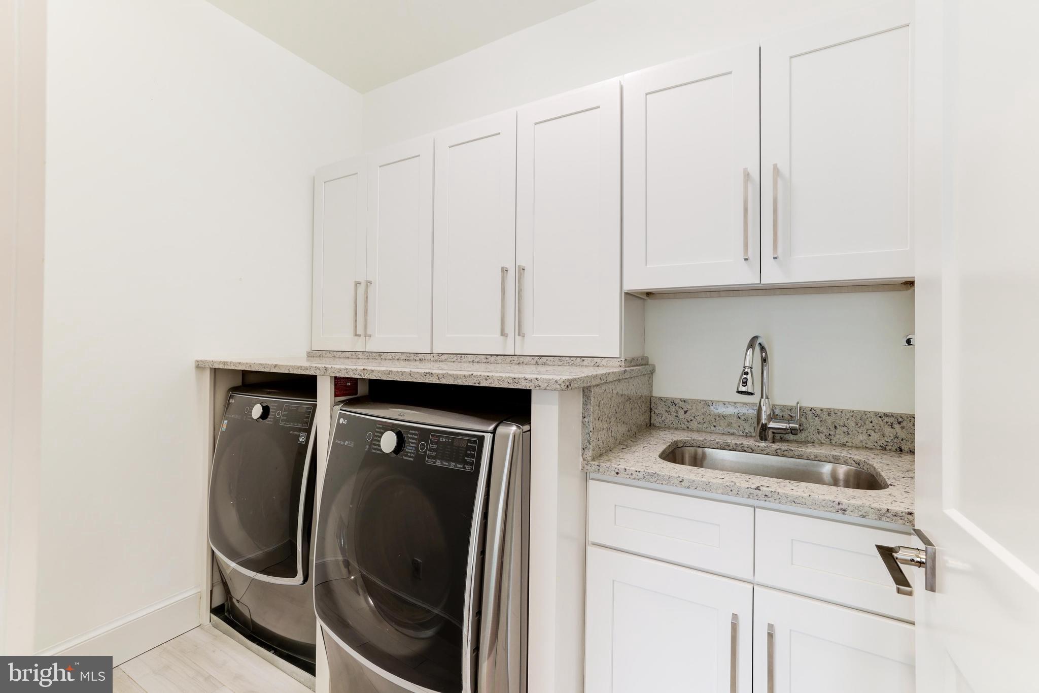 BROYHILLS MCLEAN ESTATES - Residential
