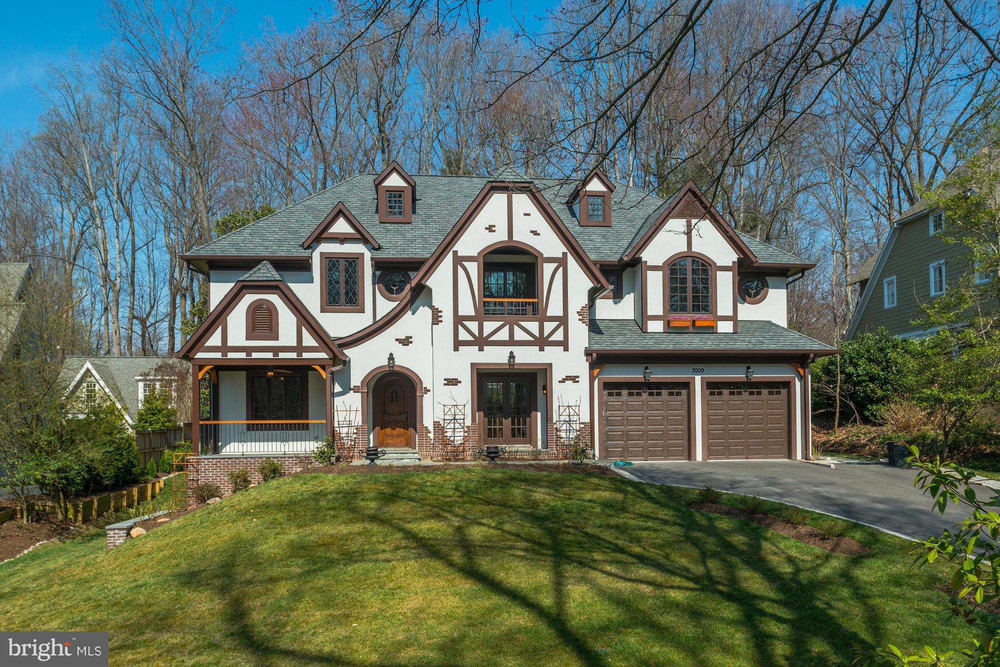 NEW CONSTRUCTION OF 3 LVL 7034 SF HOME. 1ST FLR OPEN  W/BIG FOYER, LR, DR W/BUTLER'S PANTRY, LARGE FR W/FPL & GLASS DRS TO GARDEN/PATIO OPENS  GOURMET KIT W/BFAST BAR & TABLE AREA & MUDROOM, OFFICE. 2ND FLR OPEN 2ND FAM RM, HUGE MBR W/ BALCONY & SIT RM, LARGE 2 SINK BATH, SEP SHOWER & TUB, WALKIN CLO W/ISLAND +3BR/3BA . FIN LL W/FPL/BAR, 5 ADD RMS + BR/BA. PRIVATE, WOODED LOT