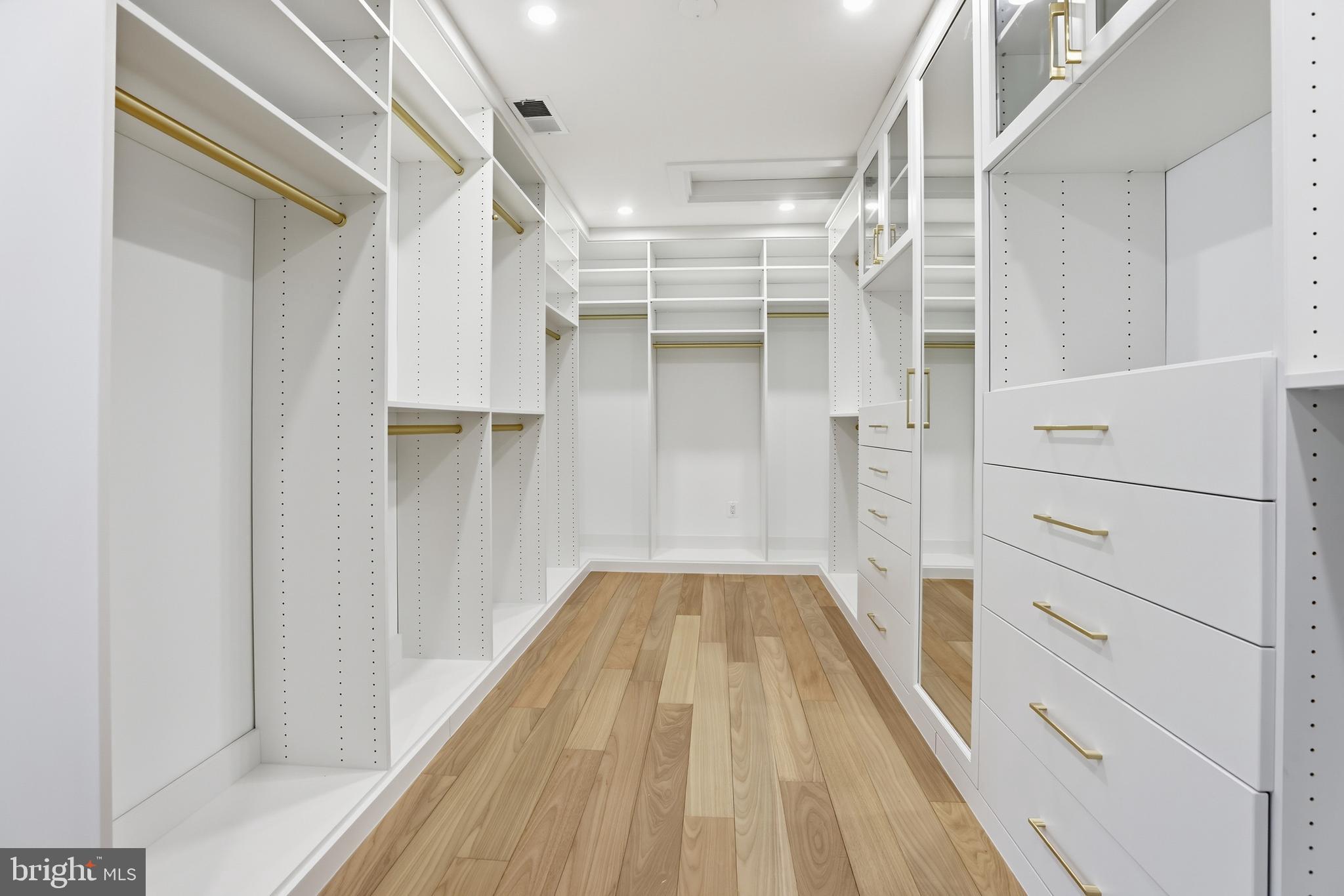 BEDFORD ACRES - Residential