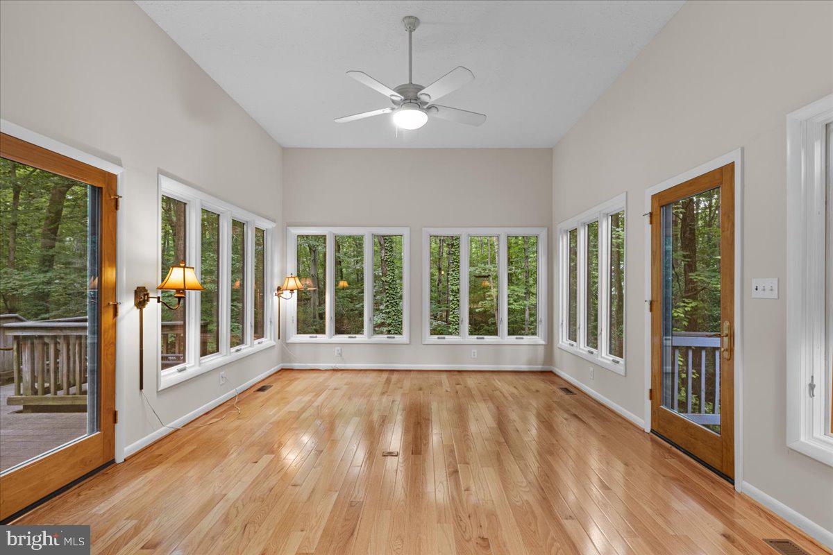 FERRY LANDING WOODS - Residential