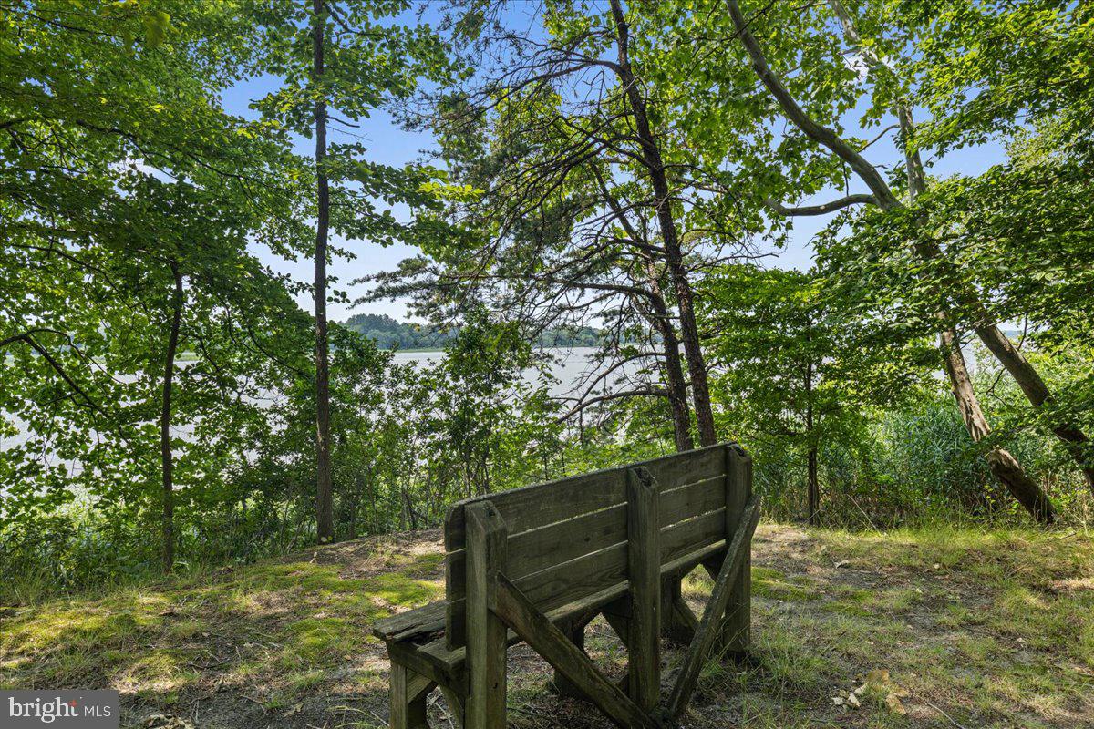 FERRY LANDING WOODS - Residential