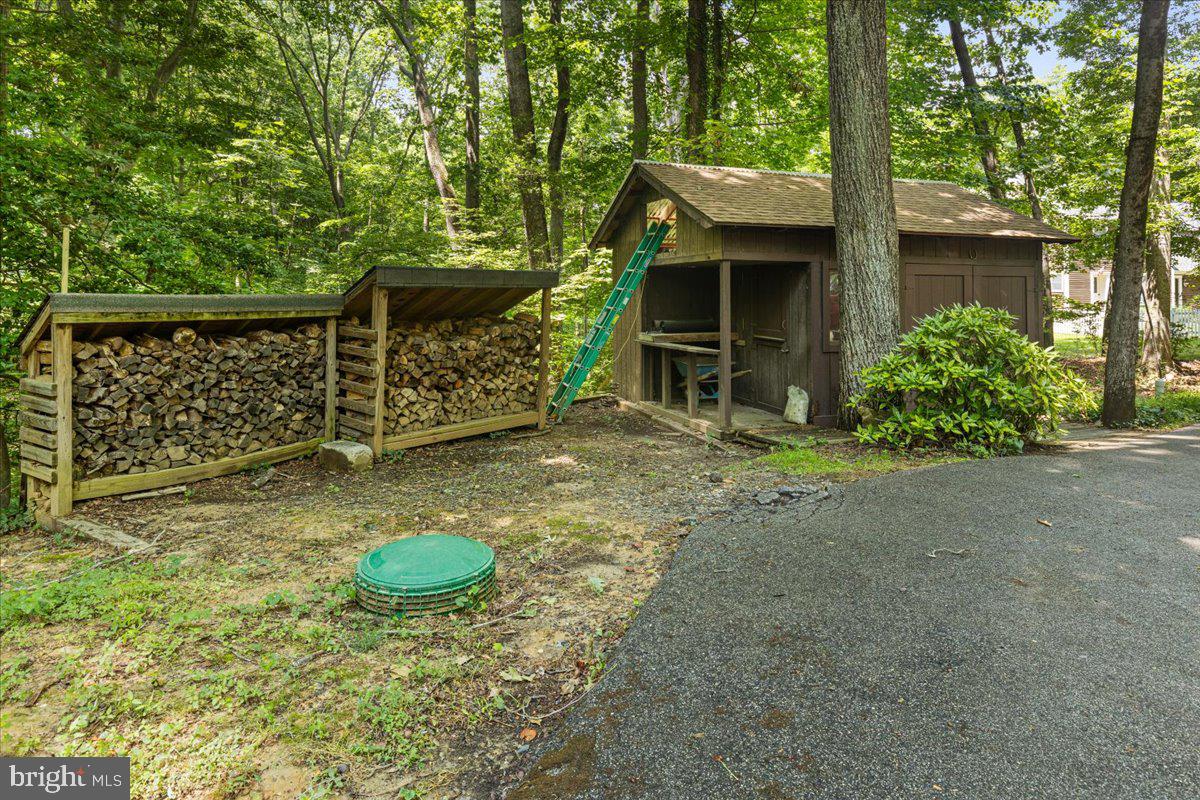 FERRY LANDING WOODS - Residential