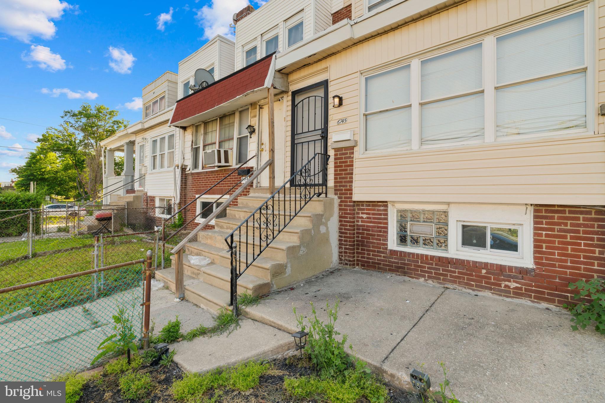 ELMWOOD PARK - Residential