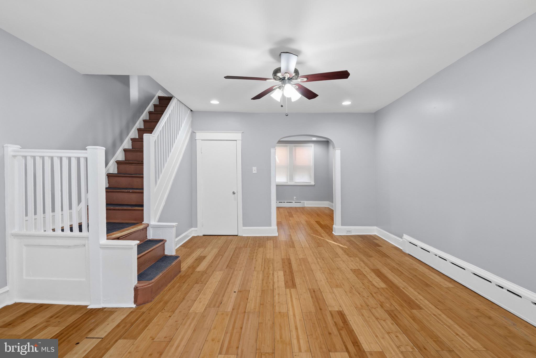 ELMWOOD PARK - Residential