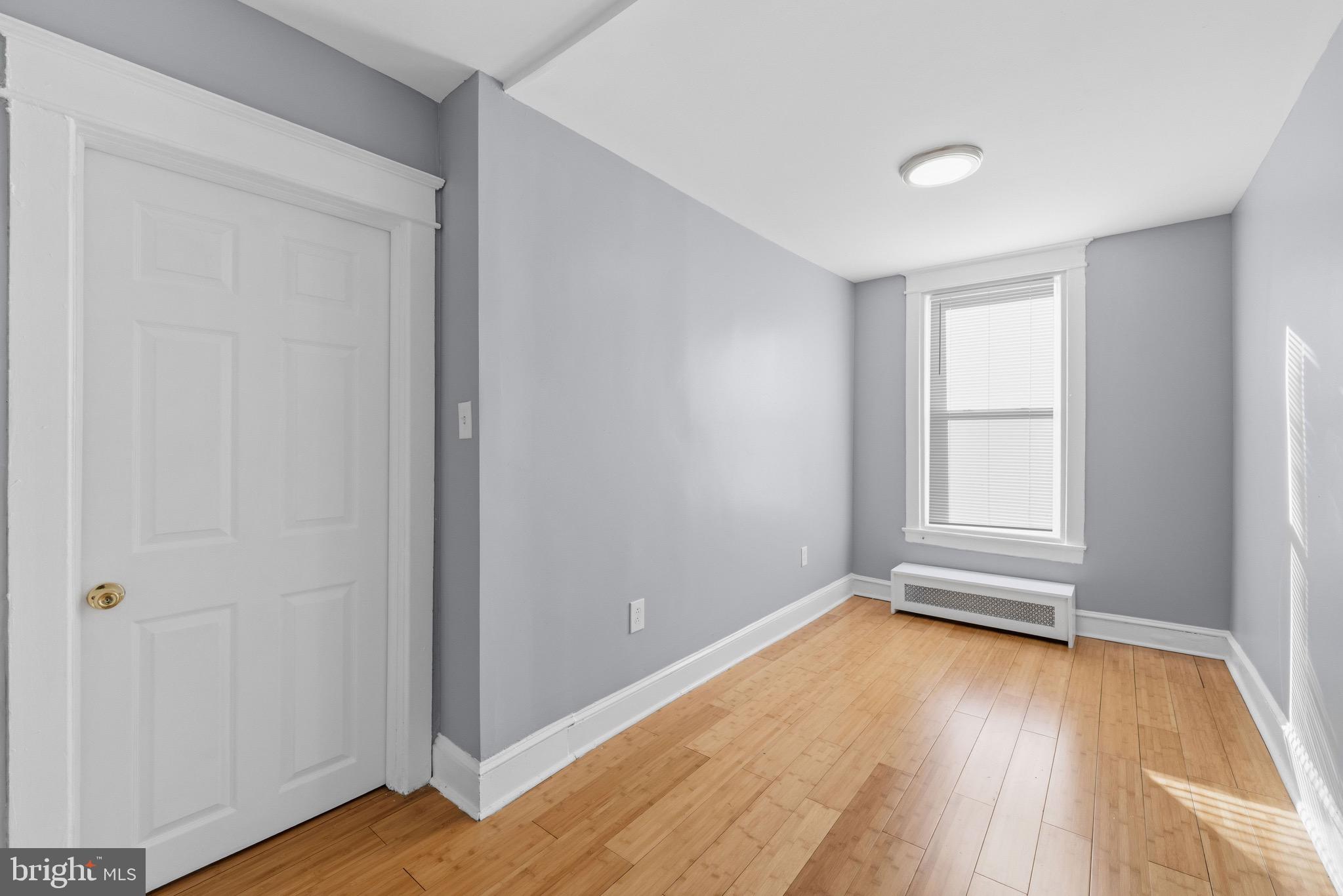ELMWOOD PARK - Residential
