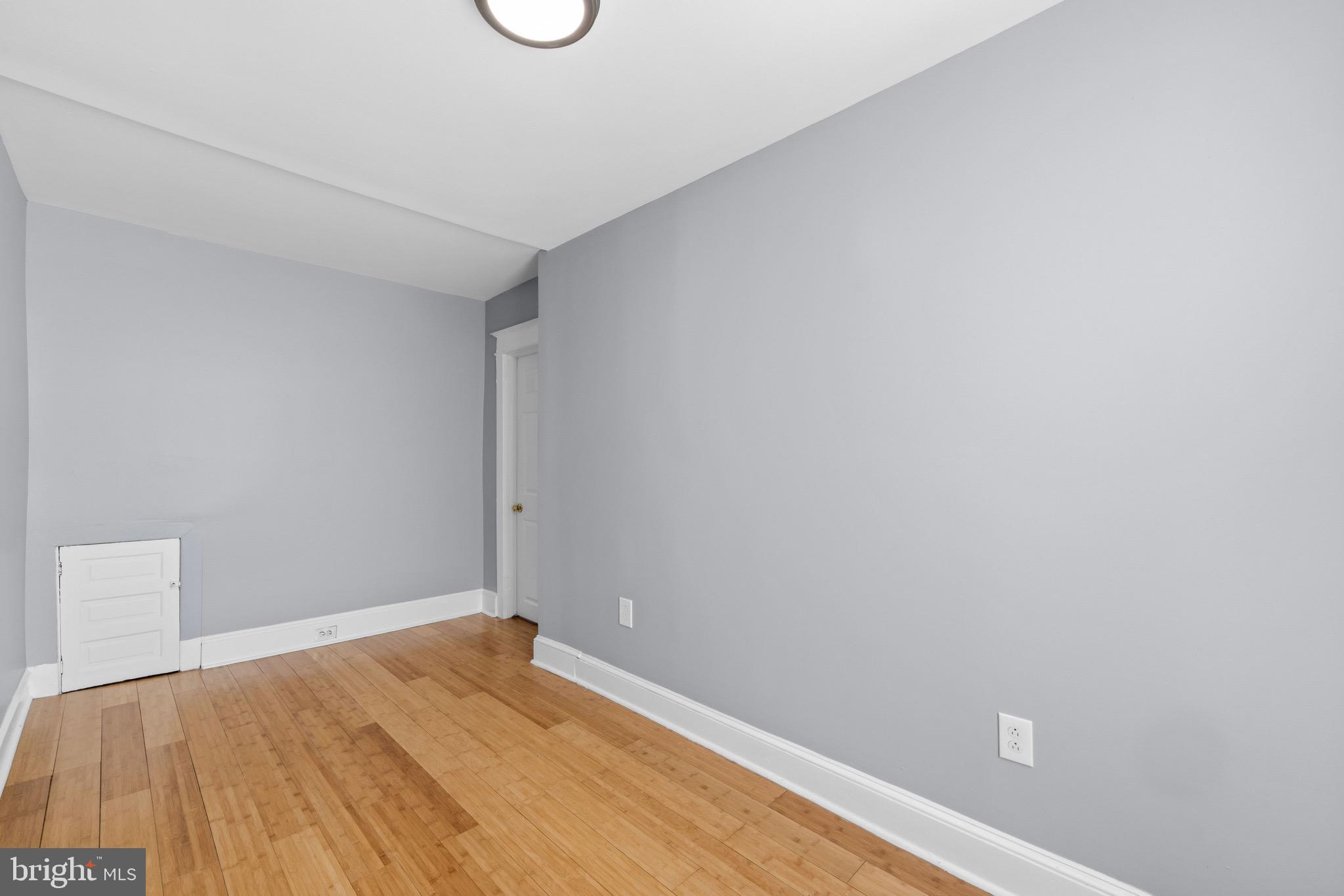 ELMWOOD PARK - Residential