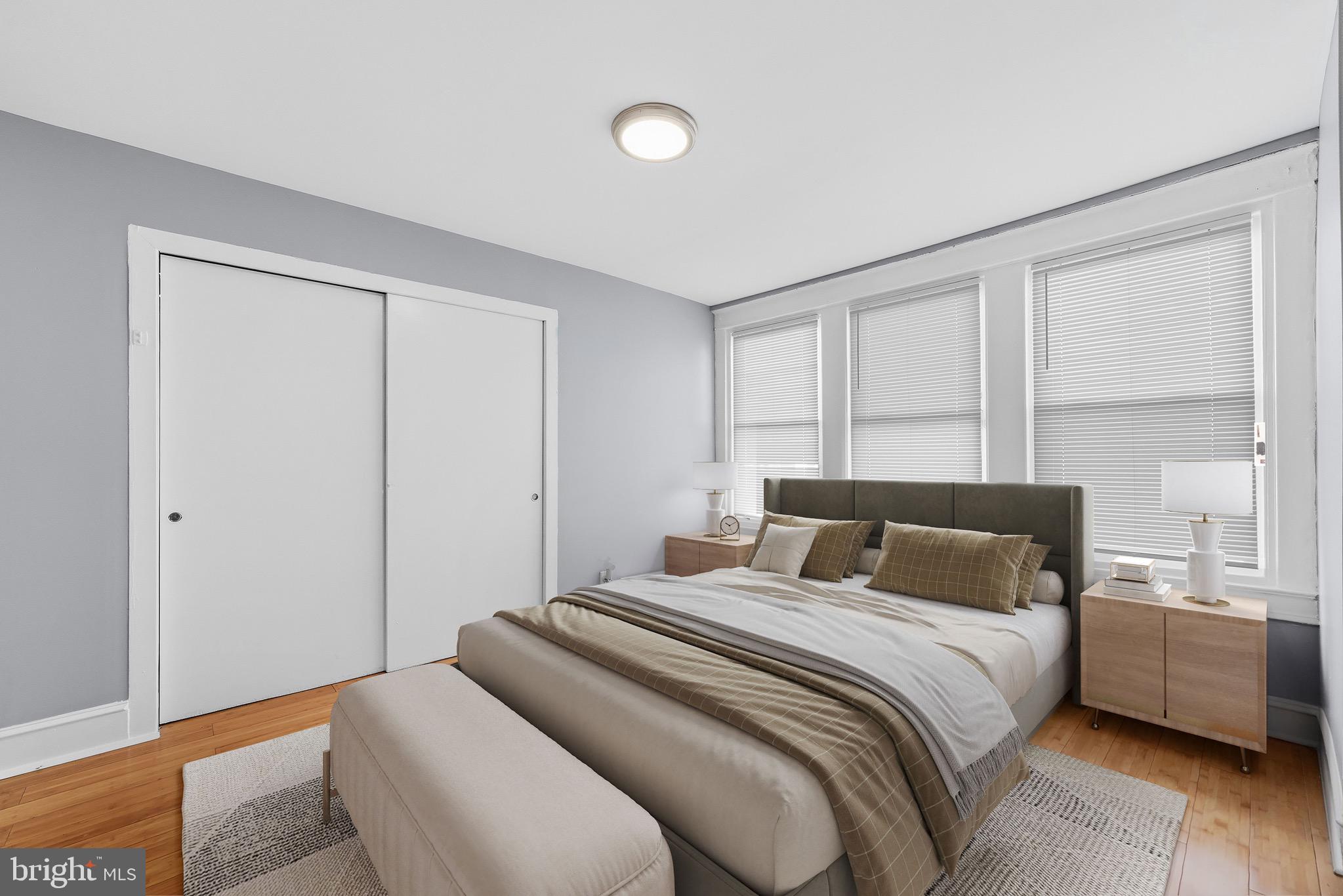 ELMWOOD PARK - Residential