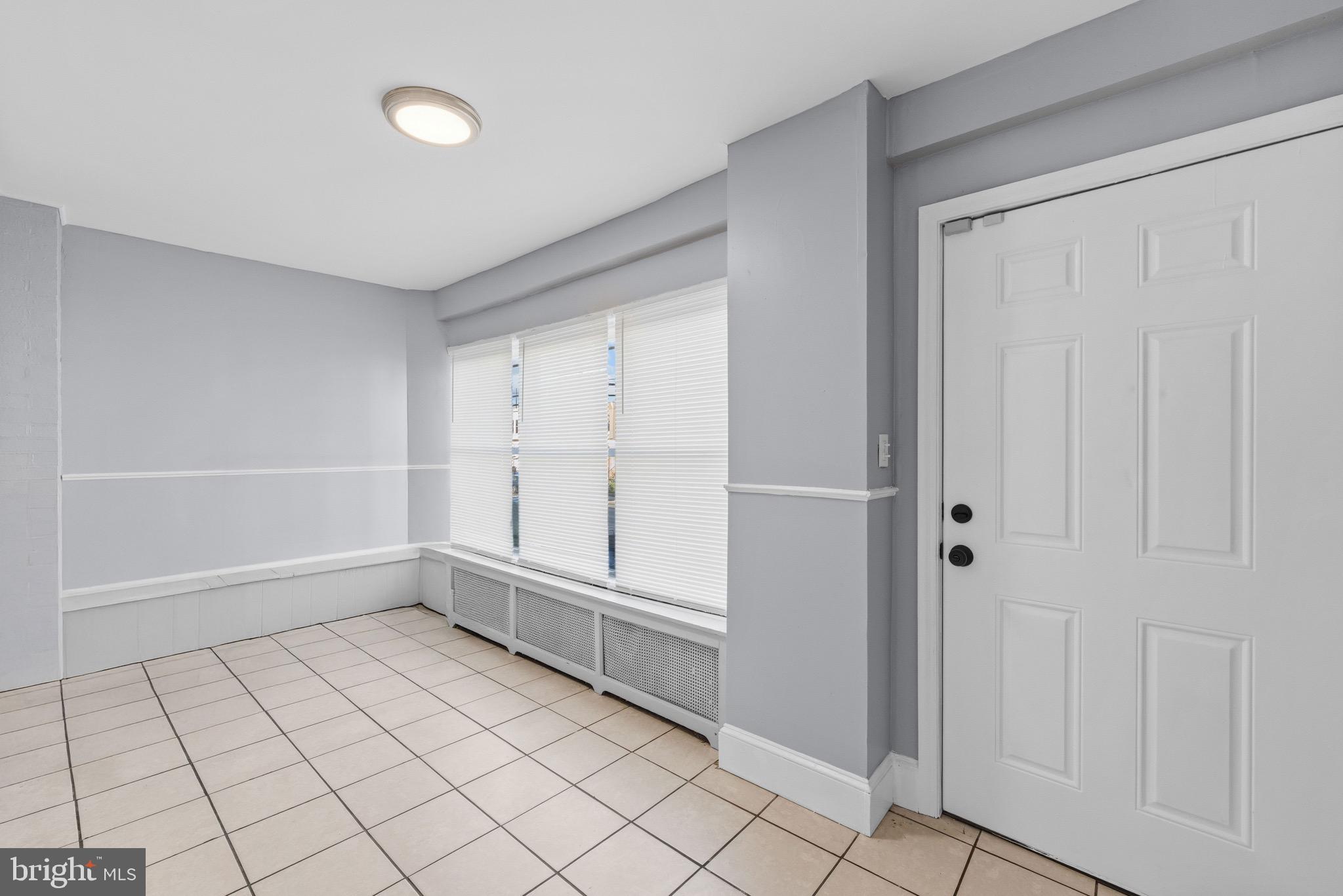 ELMWOOD PARK - Residential