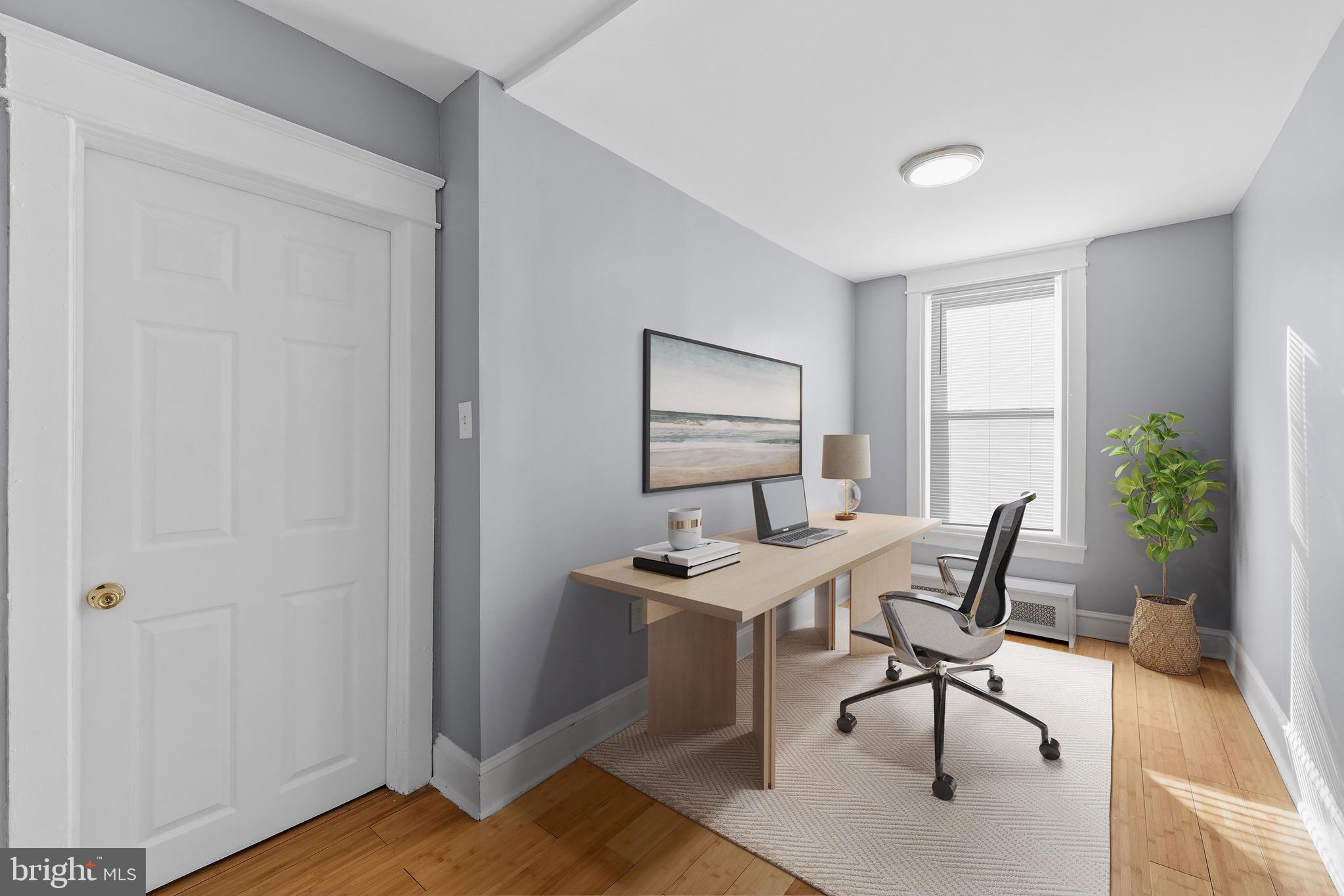 ELMWOOD PARK - Residential