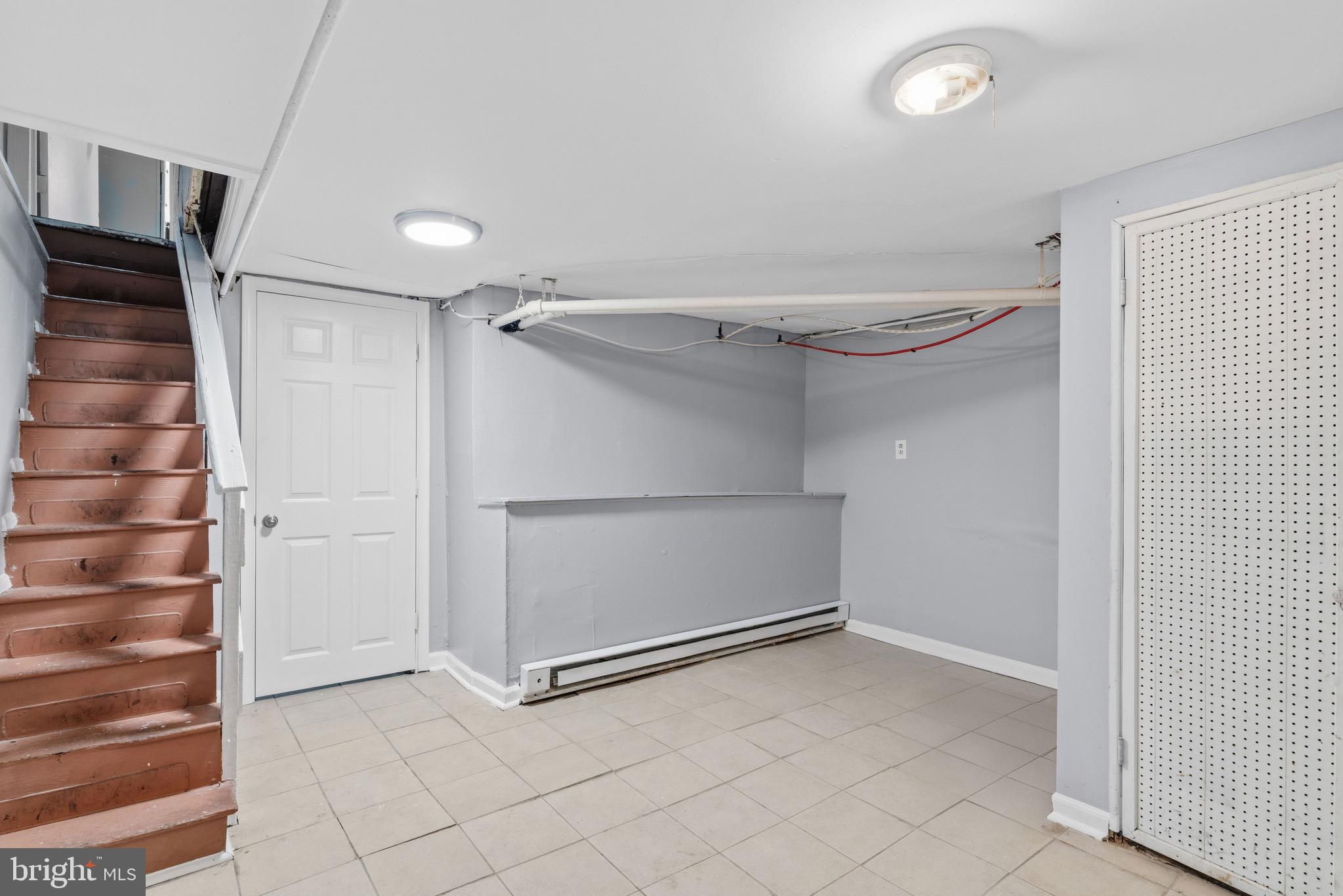 ELMWOOD PARK - Residential
