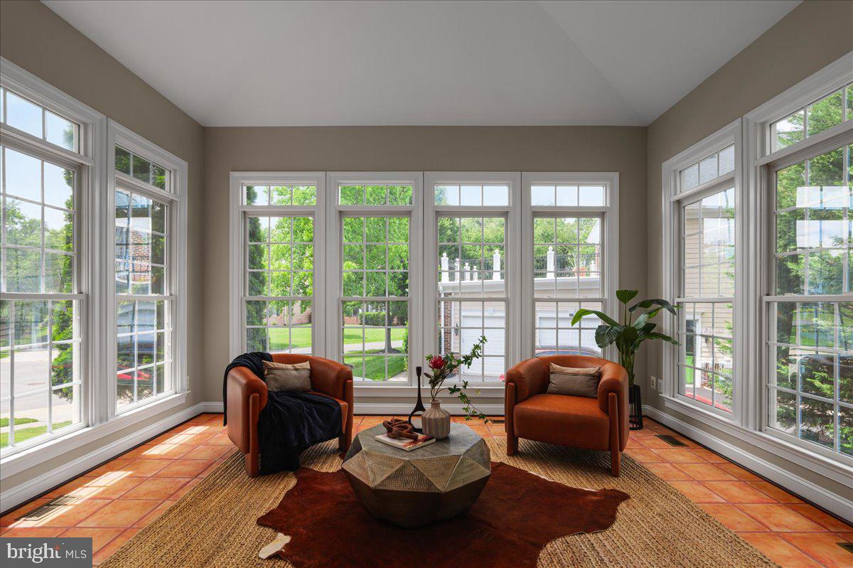 LANSDOWNE ON THE POTOMAC - Residential