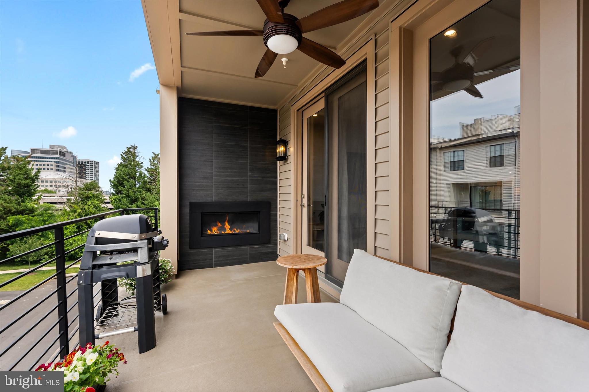 UNION PARK AT MCLEAN - Residential