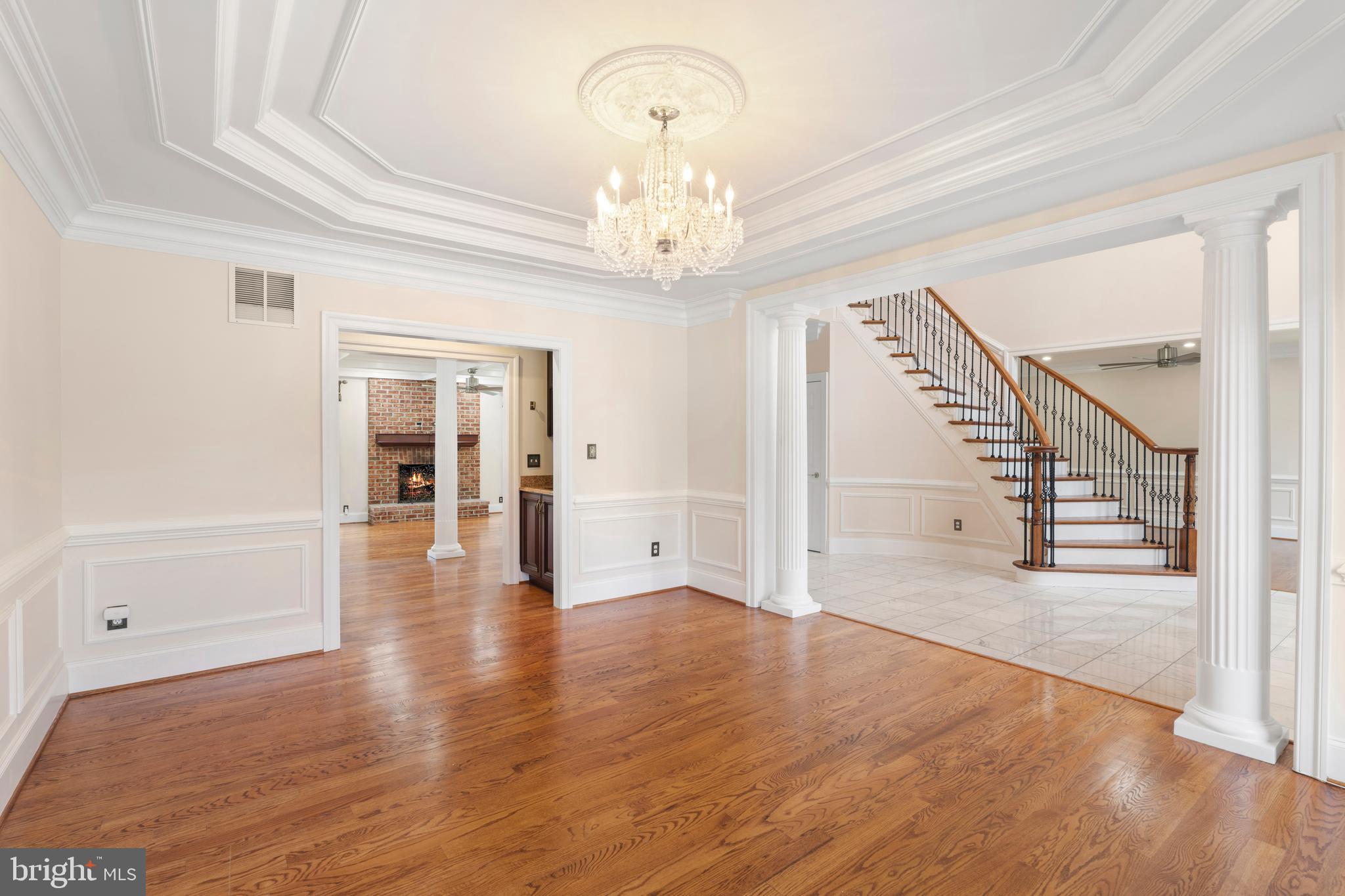 FALLS CREST - Residential