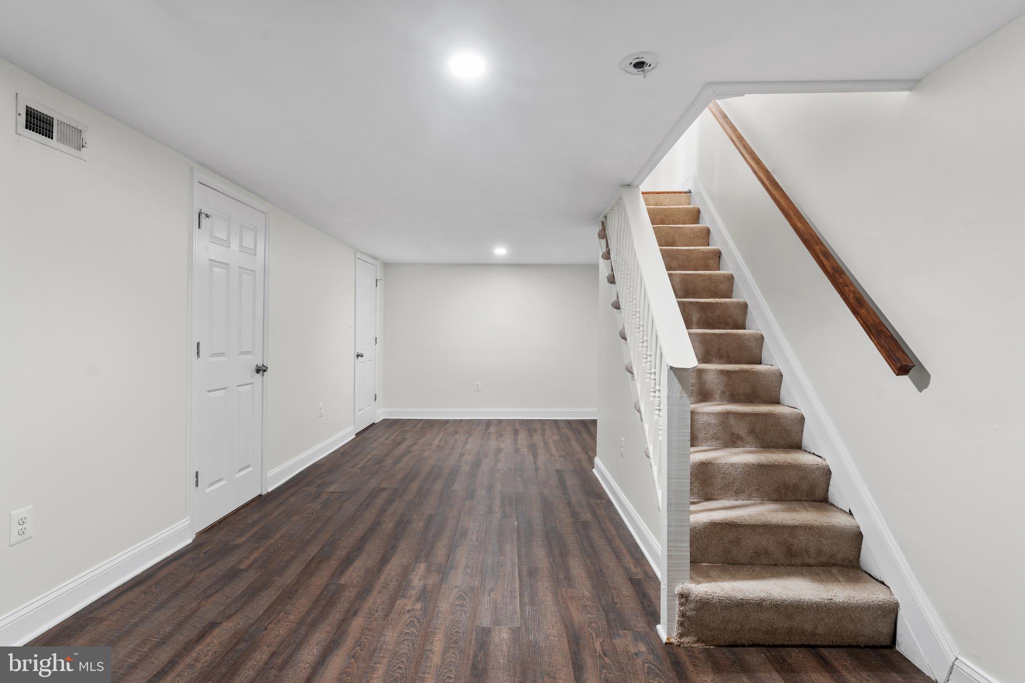 FRANKFORD - Residential