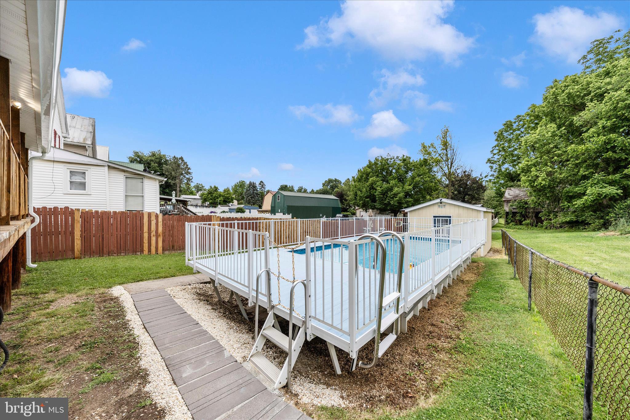 WAYNESBORO - Residential