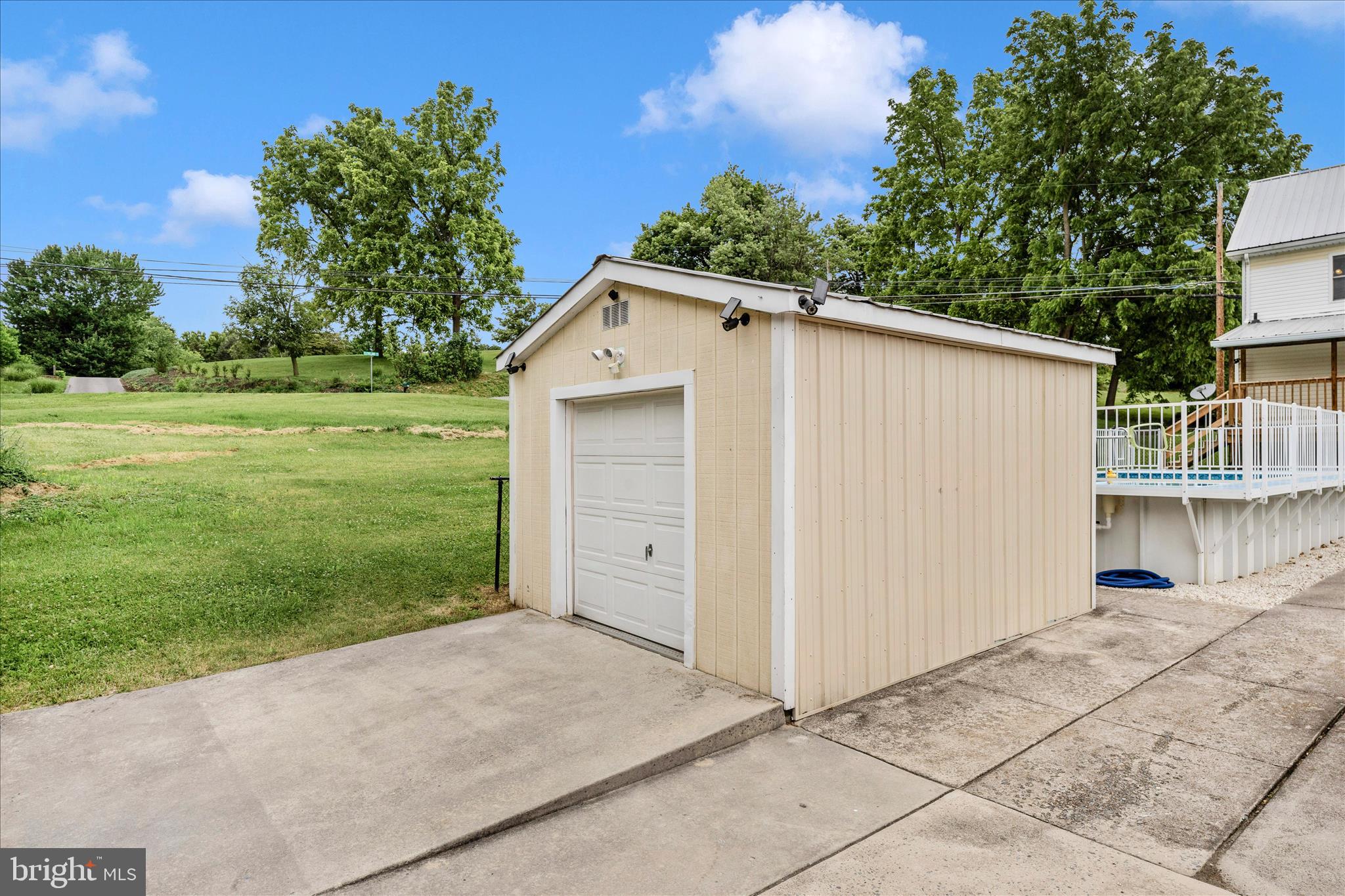 WAYNESBORO - Residential