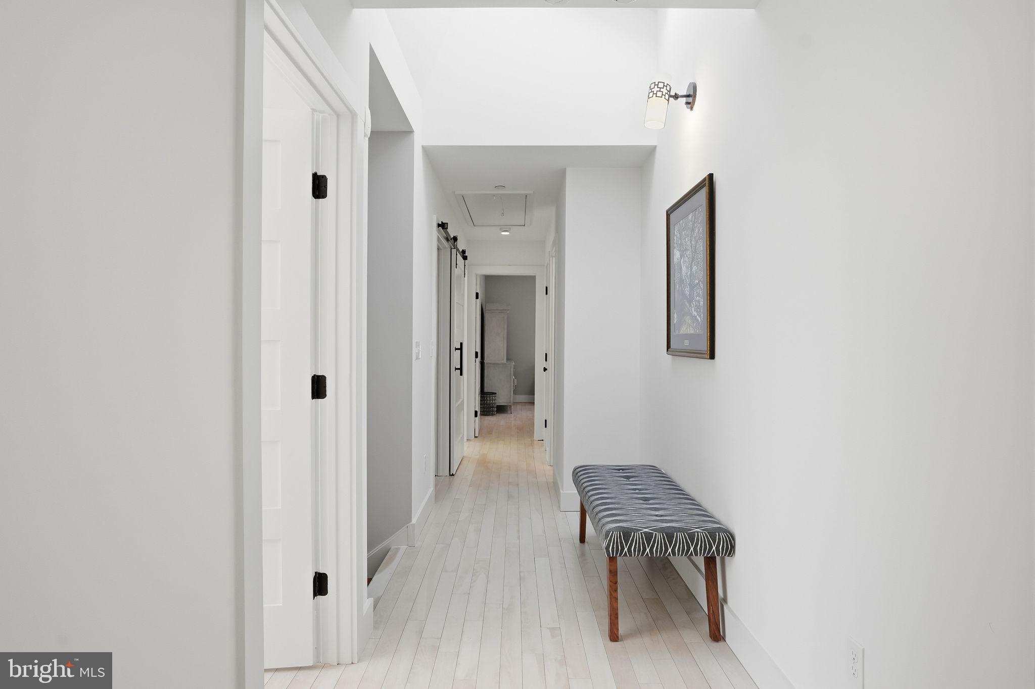 MURRAY HILL - Residential