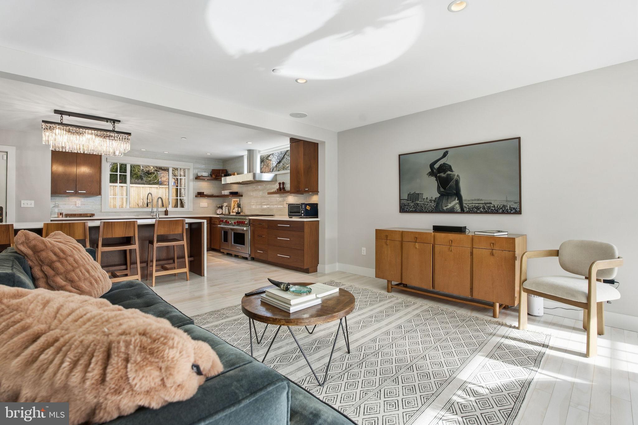 MURRAY HILL - Residential