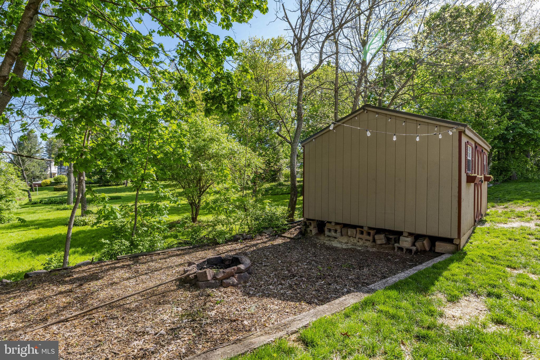 TERRE HILL BOROUGH - Residential