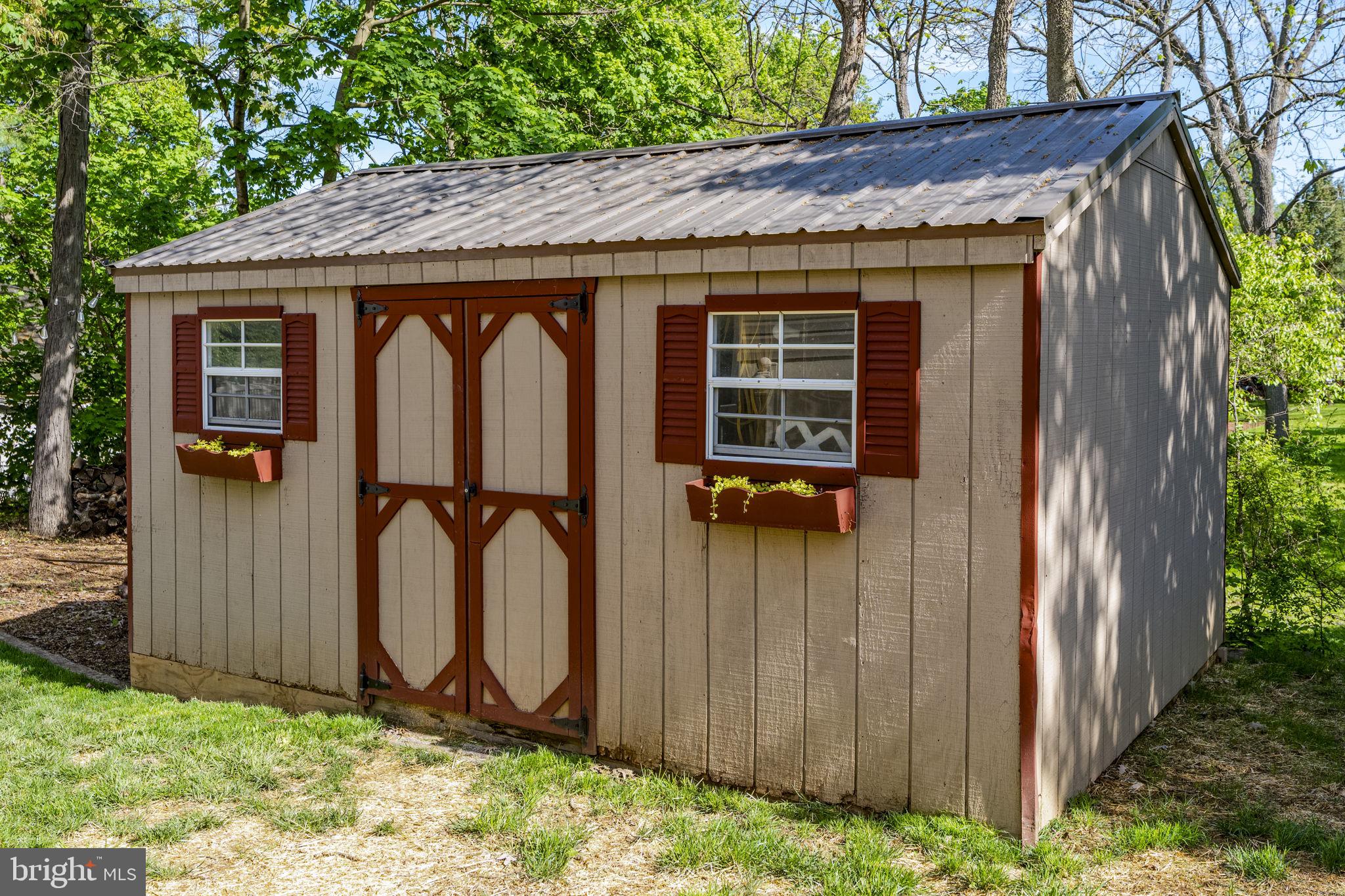 TERRE HILL BOROUGH - Residential