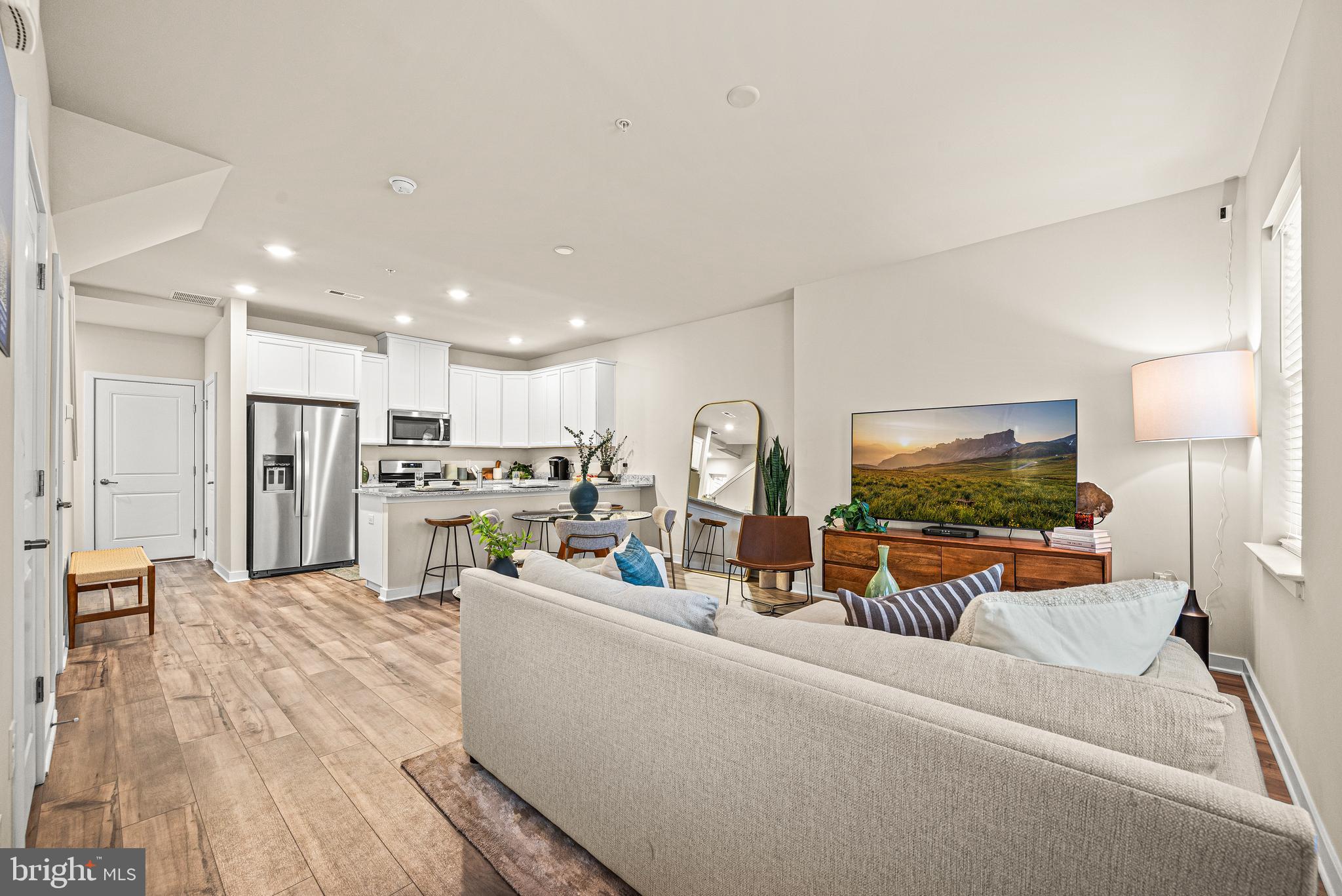 RIVER POINTE - Residential