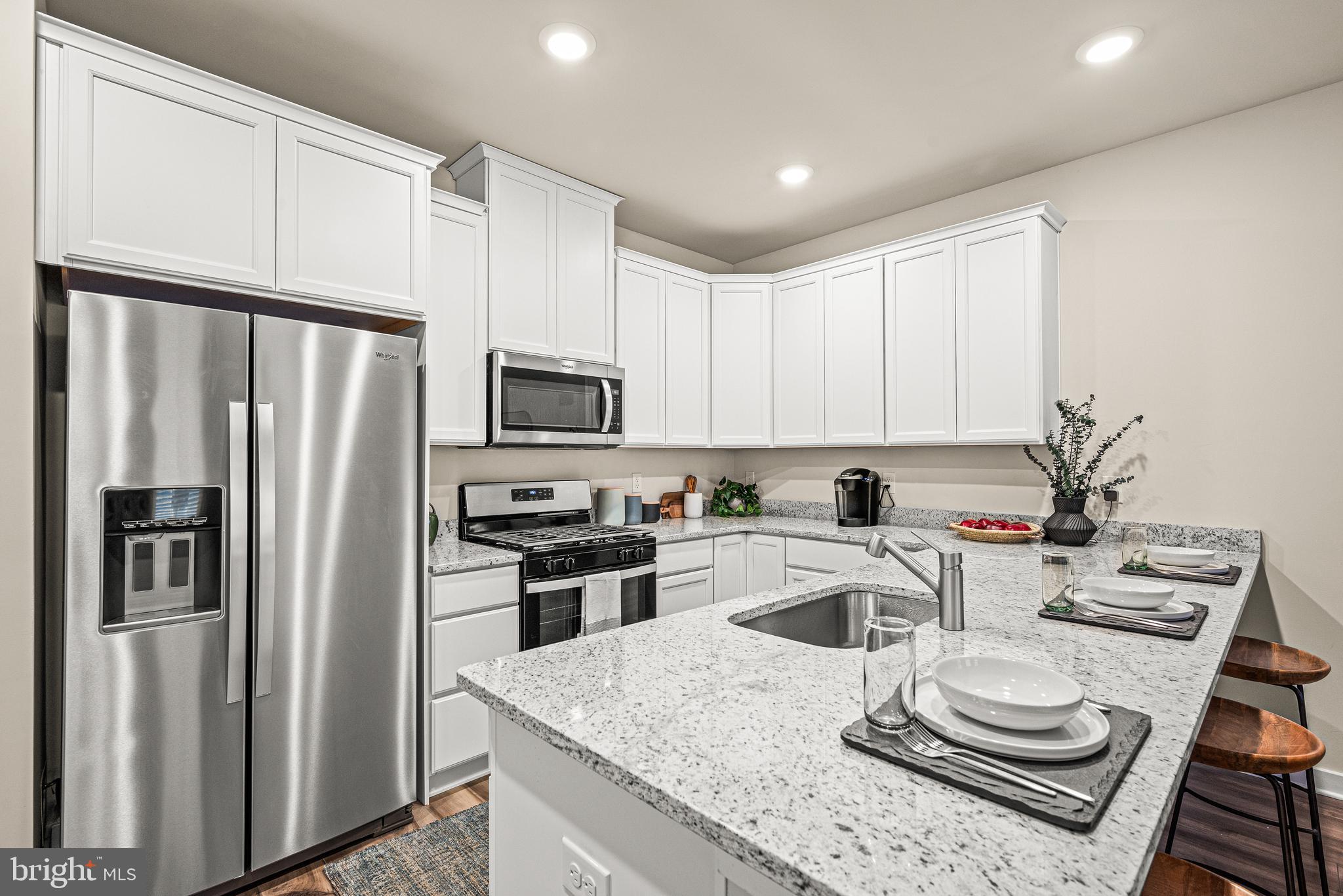 RIVER POINTE - Residential