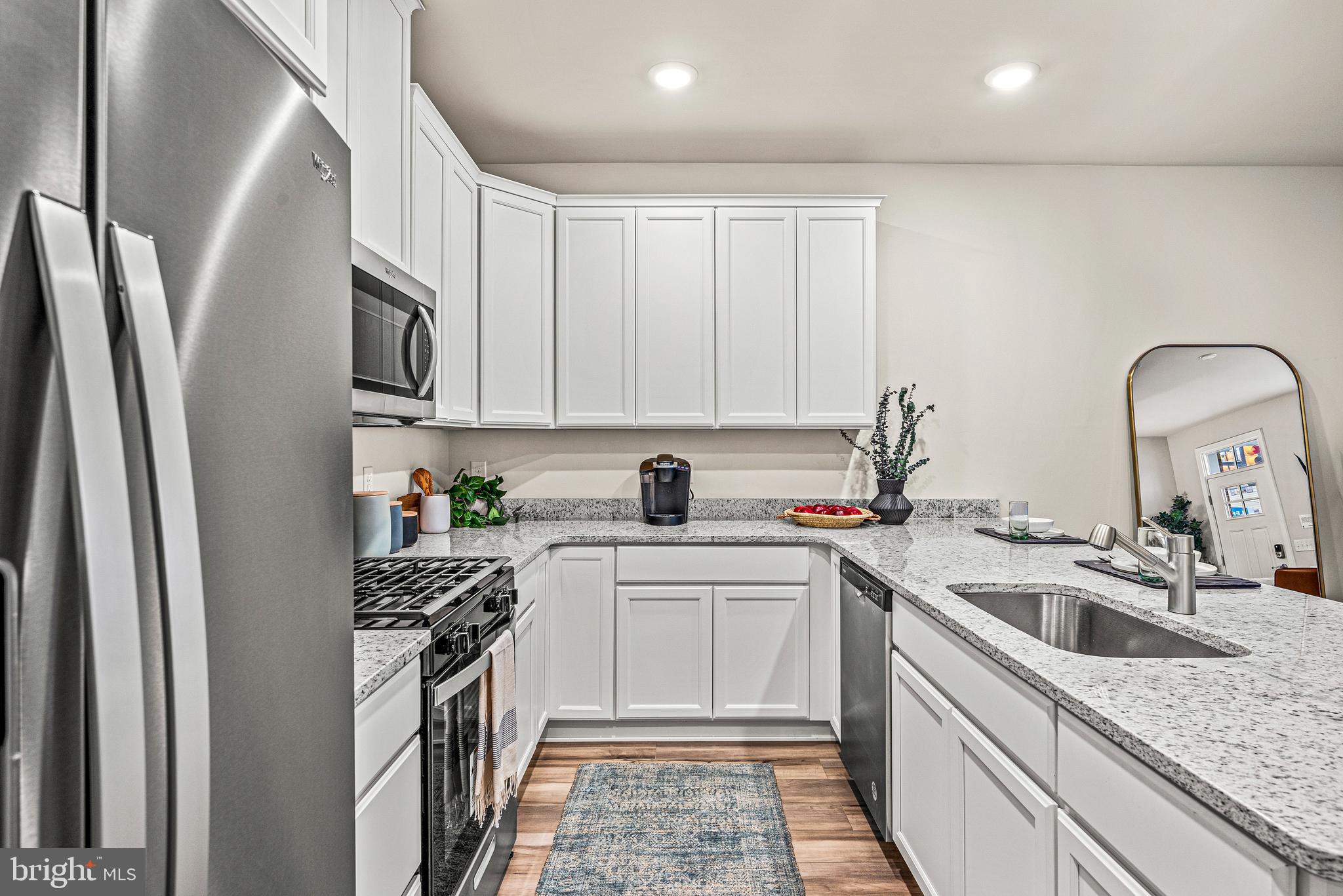 RIVER POINTE - Residential