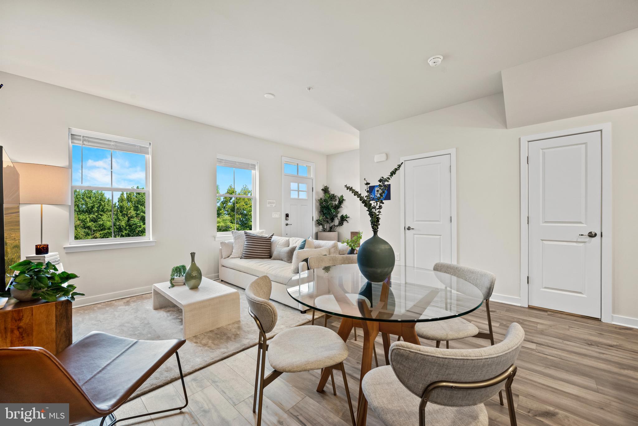 RIVER POINTE - Residential