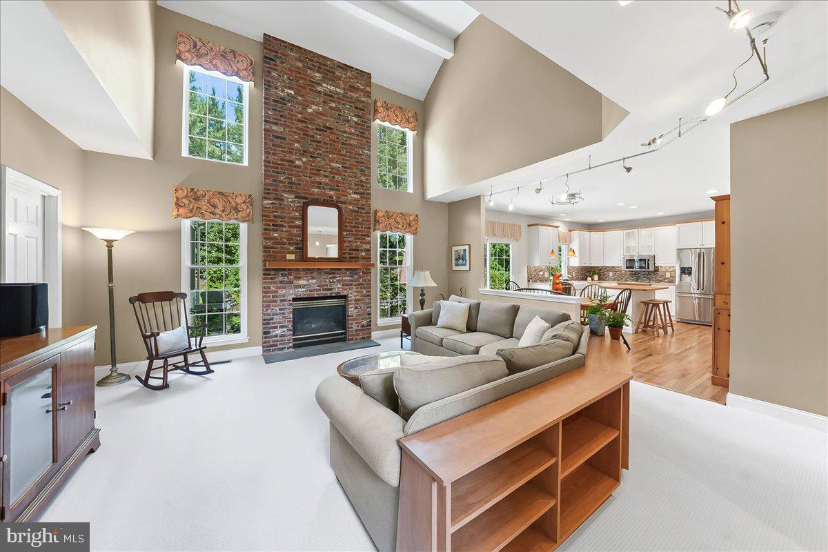 BROOKSTONE - Residential