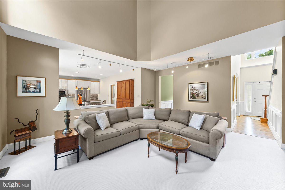 BROOKSTONE - Residential